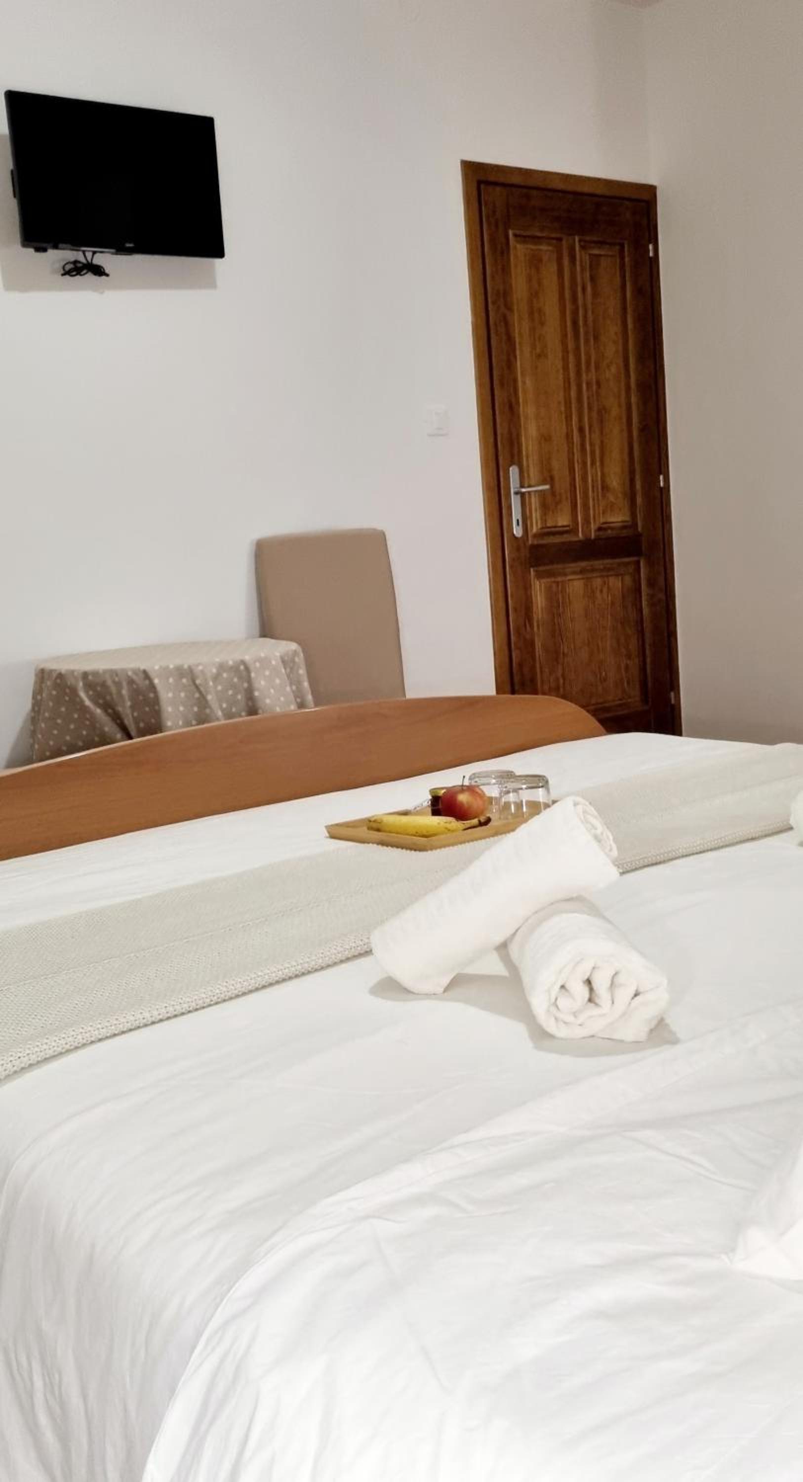 Double Room with Private Bathroom photo 3