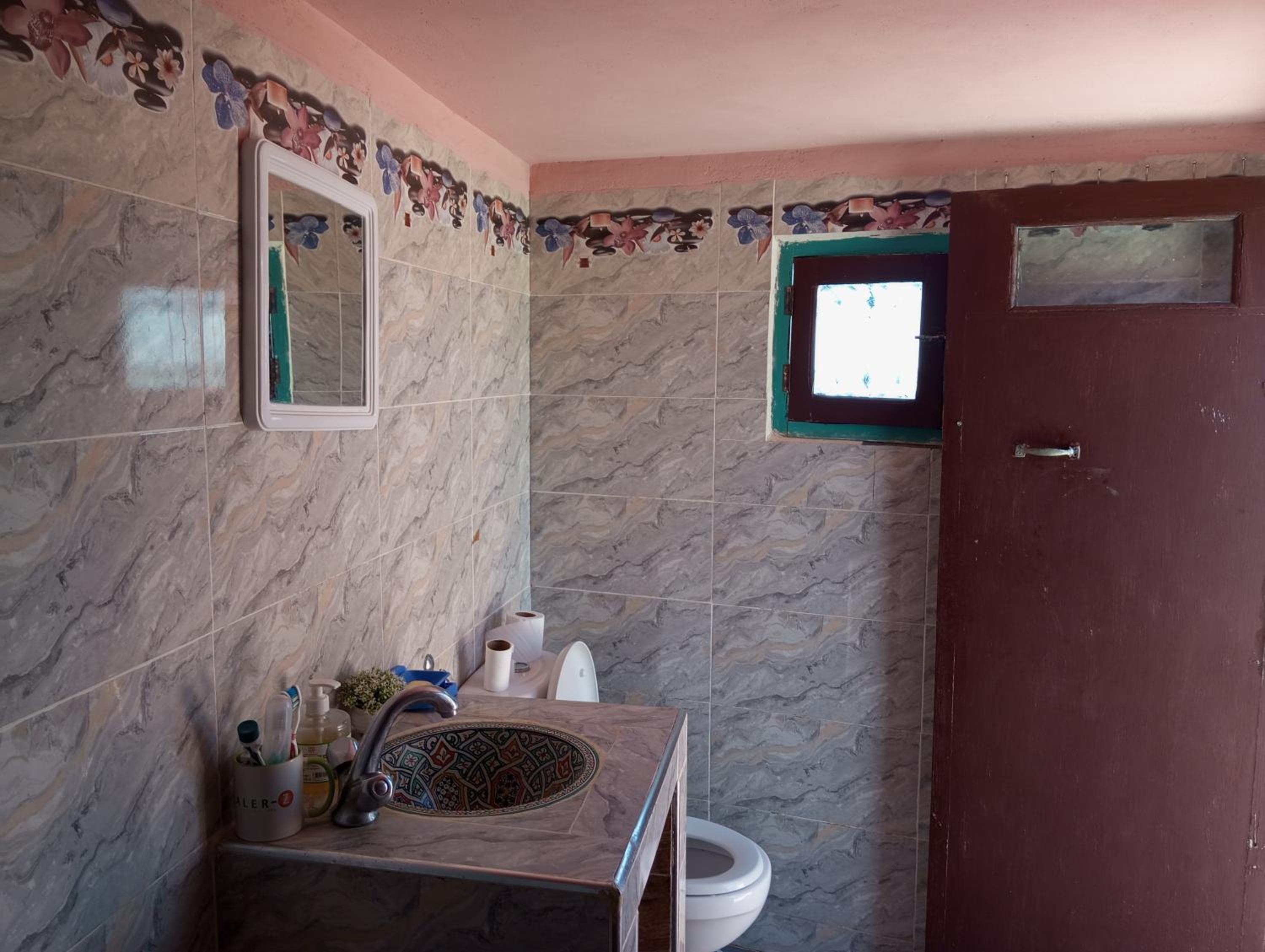 Double Room with Shared Bathroom photo 3