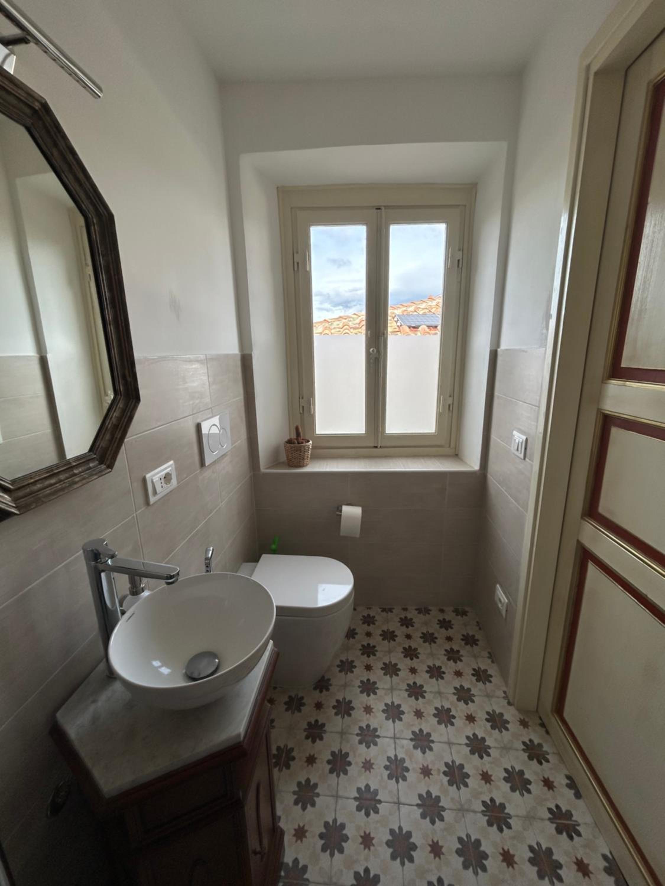 Small Double Room - Photo 5