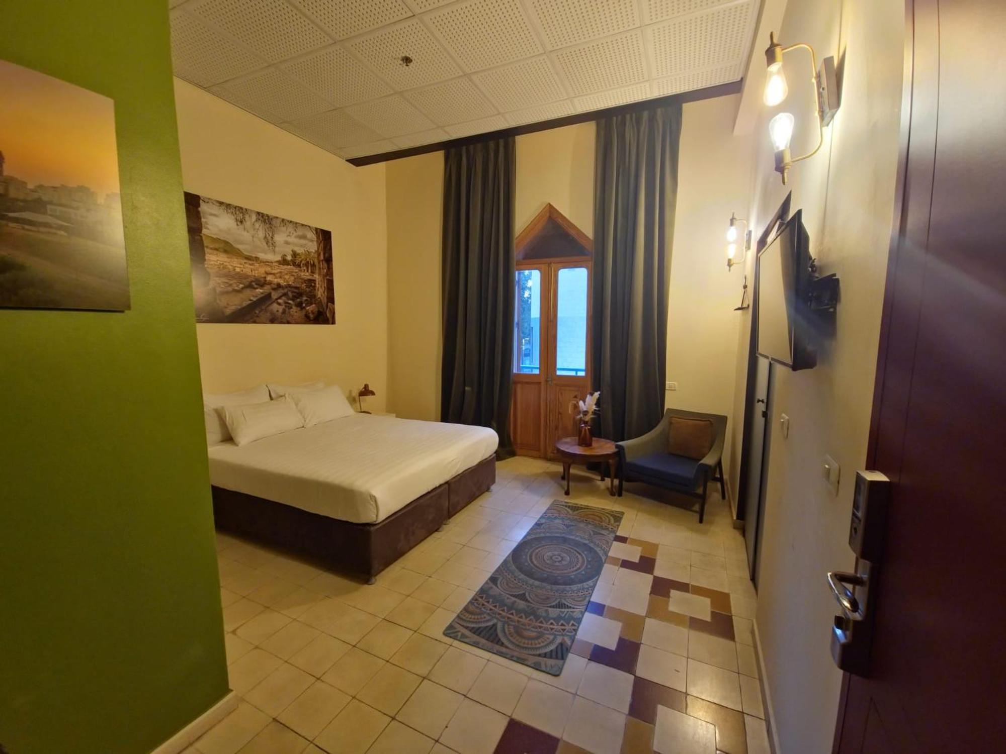 Deluxe Double or Twin Room photo 3