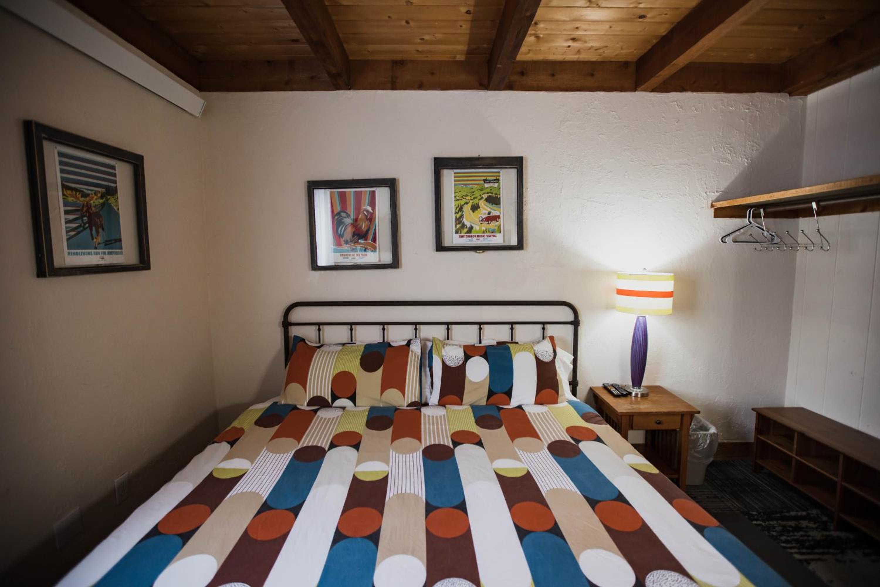 Queen Room with Two Queen Beds photo 1