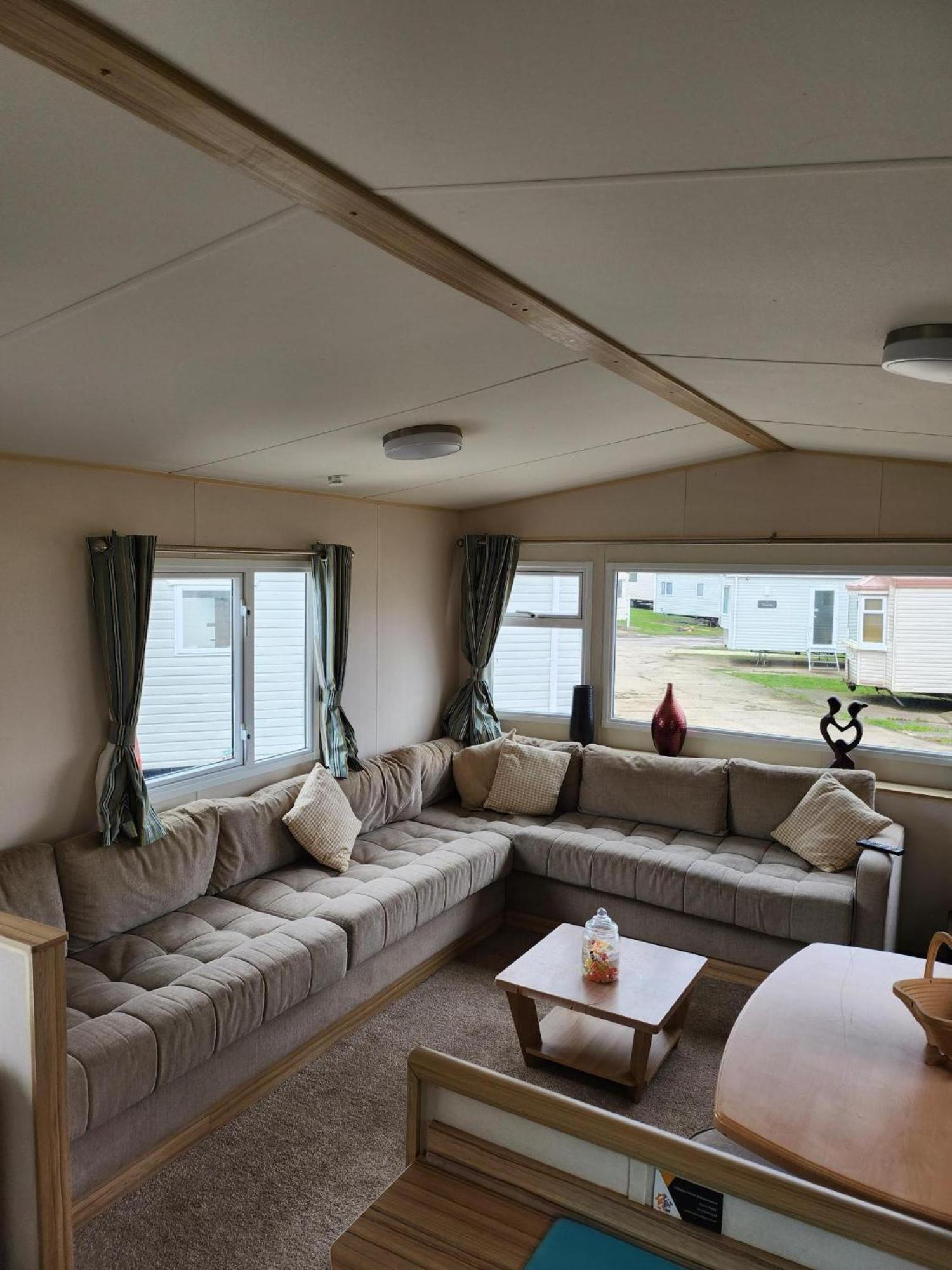 Mobile Home photo 1