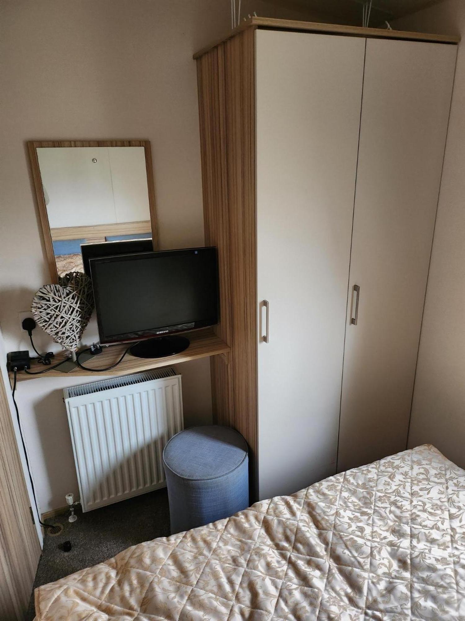 Mobile Home photo 3