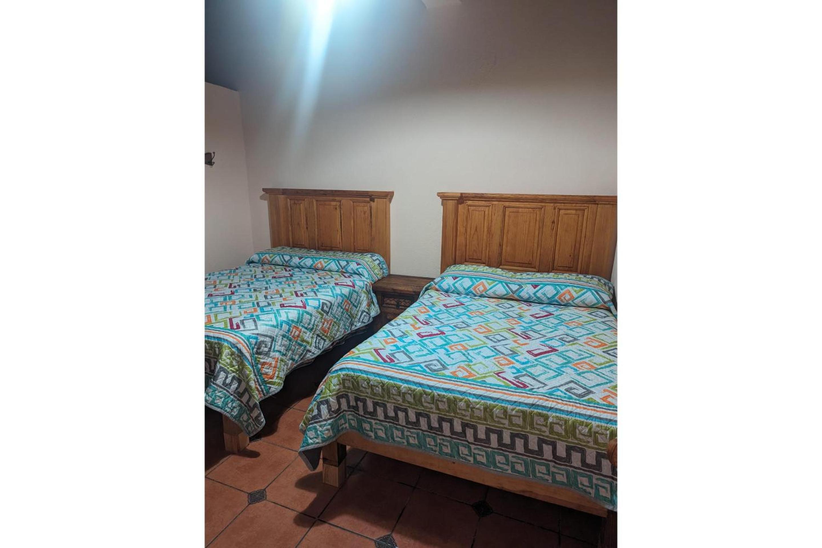 Standard Two Beds photo 3