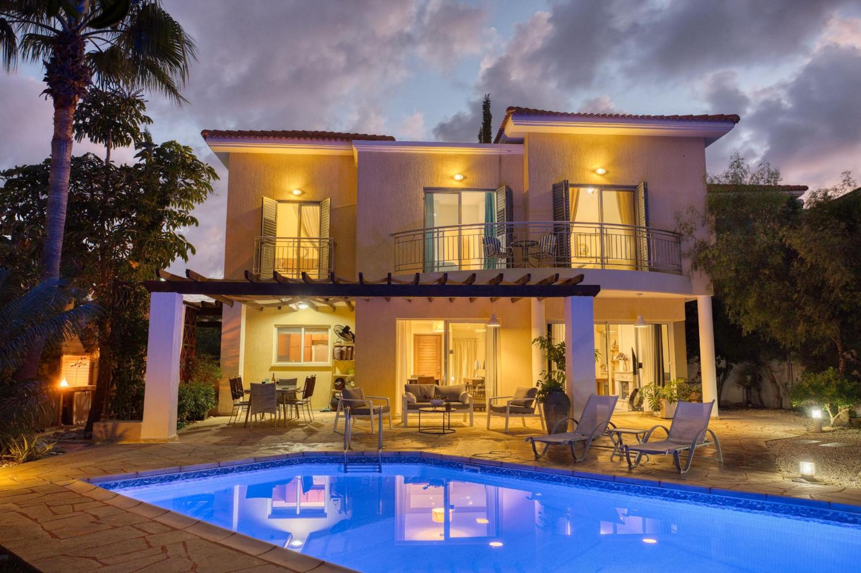 Three-Bedroom Villa photo 1