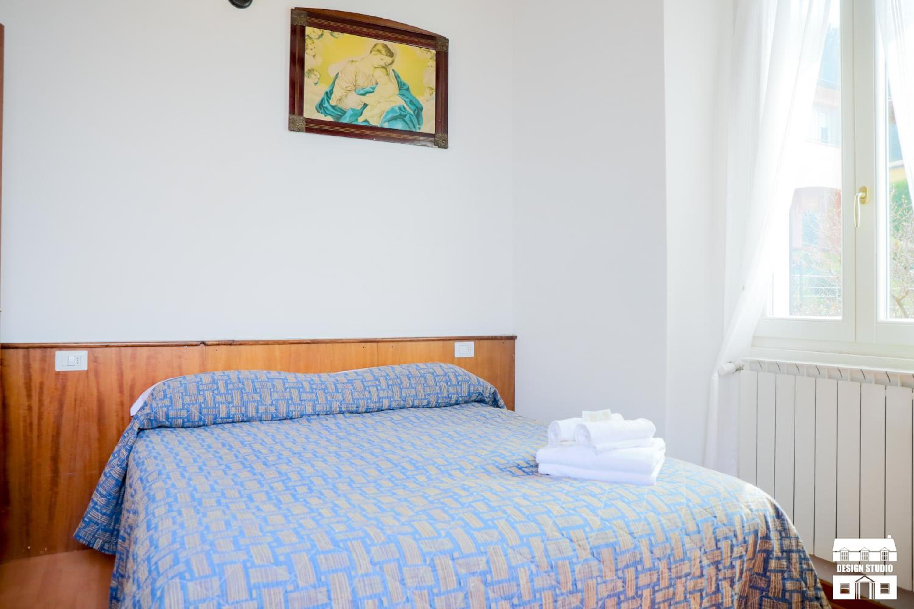 Apartment with Lake View - Photo 8