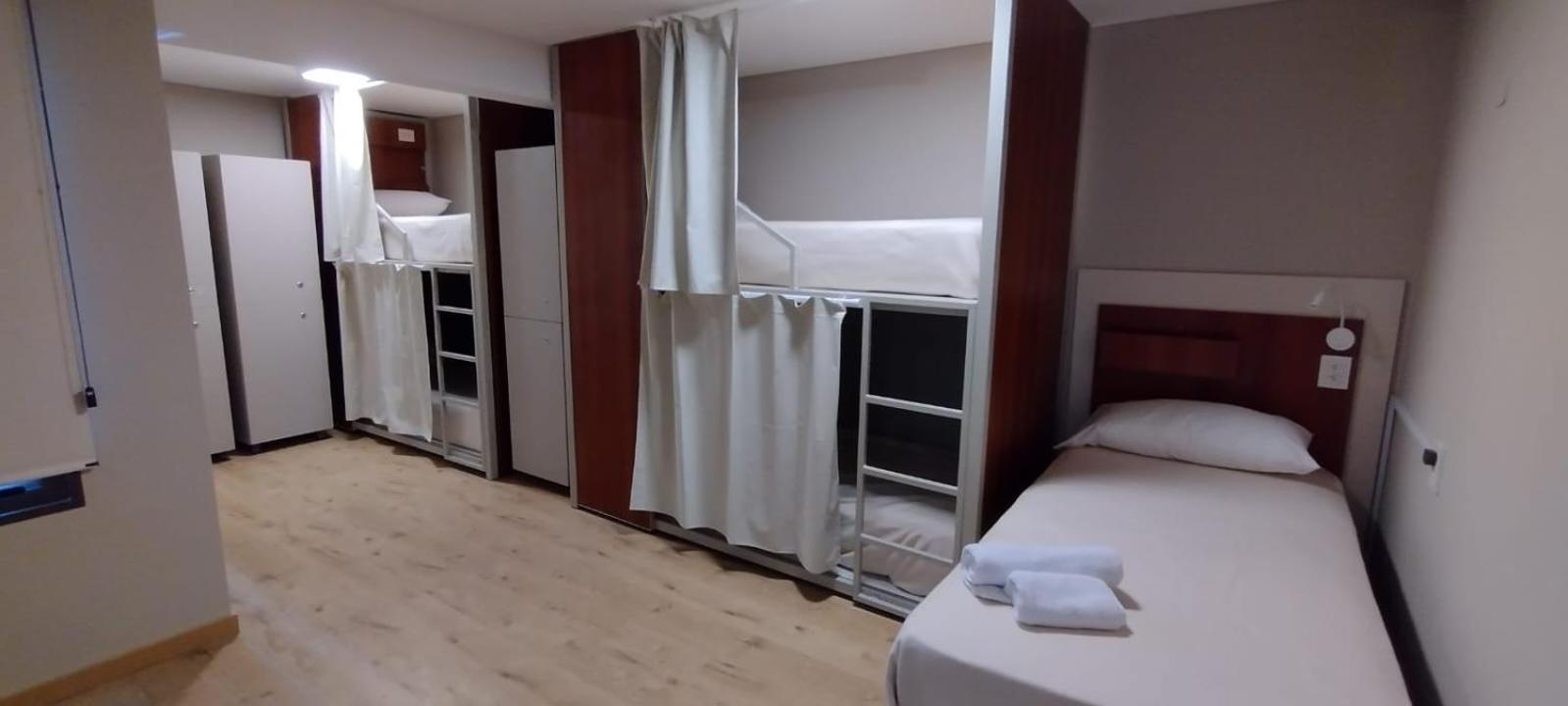 Bed in 4-Bed Dormitory Room photo 1