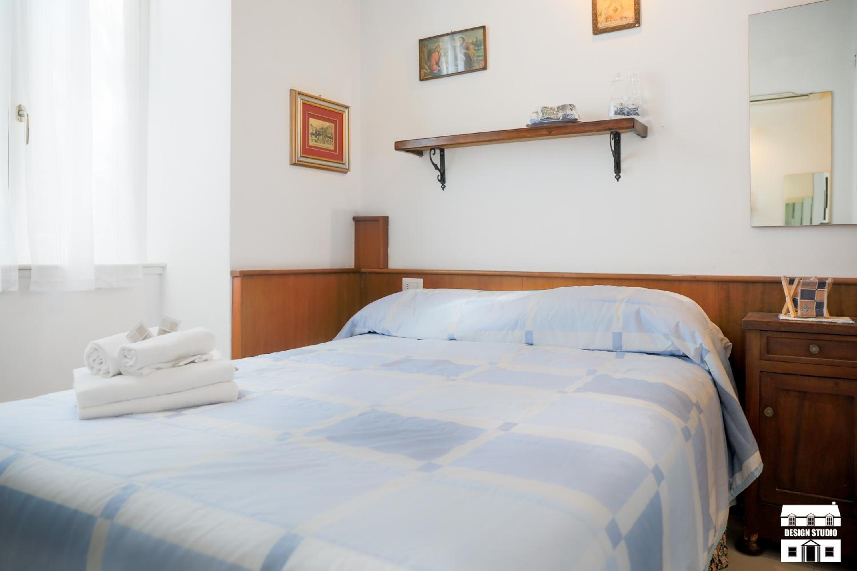 Small Double Room - Photo 1