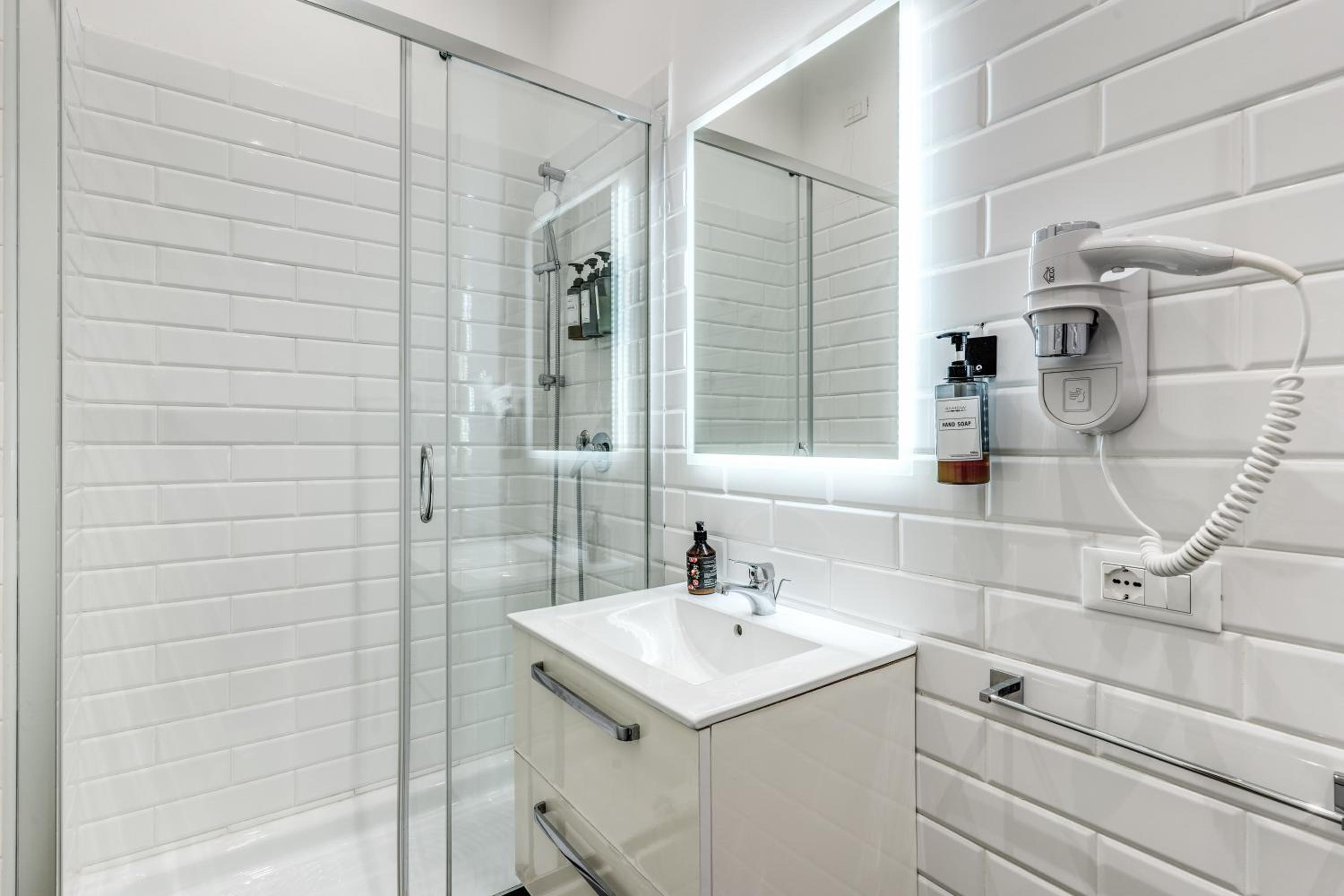 Superior Double or Twin Room photo 2