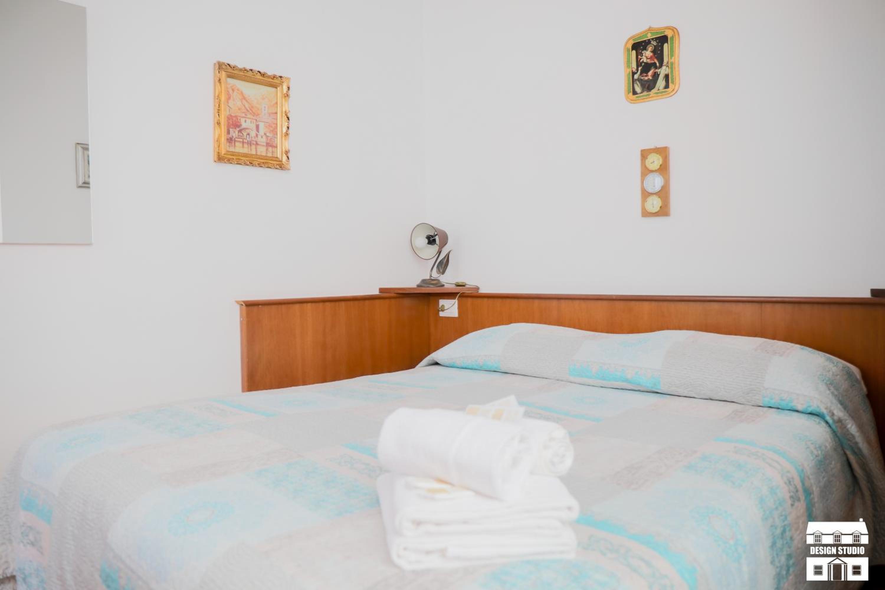 Double Room with Garden View - Photo 13