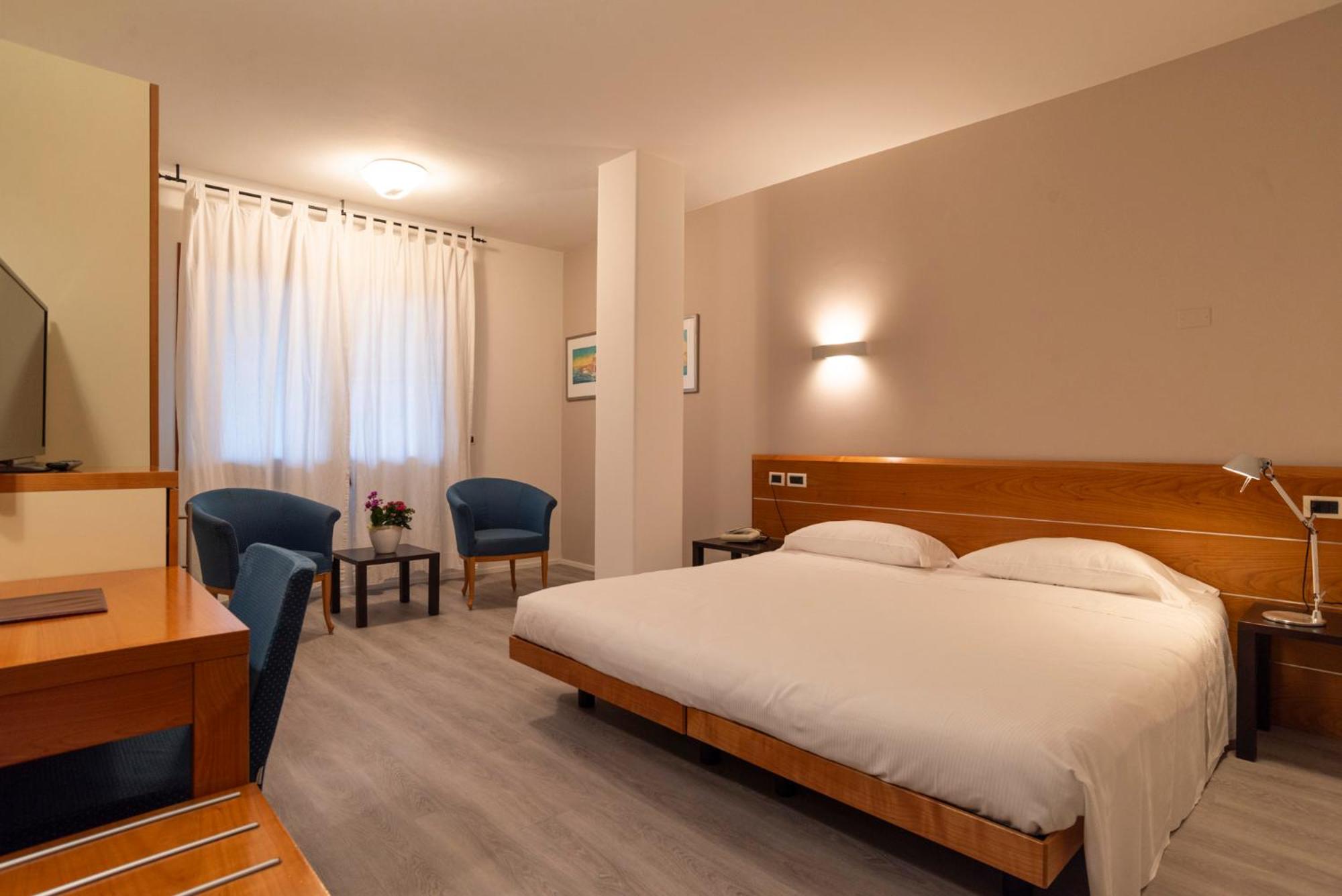 Double Room photo 3