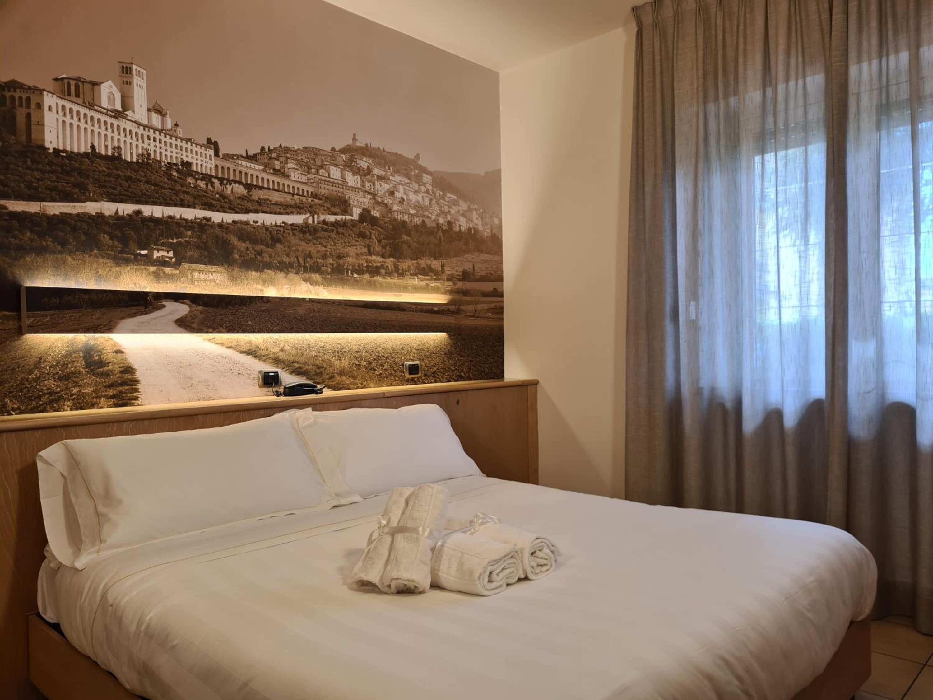 Double or Twin Room - Disability Access photo 1