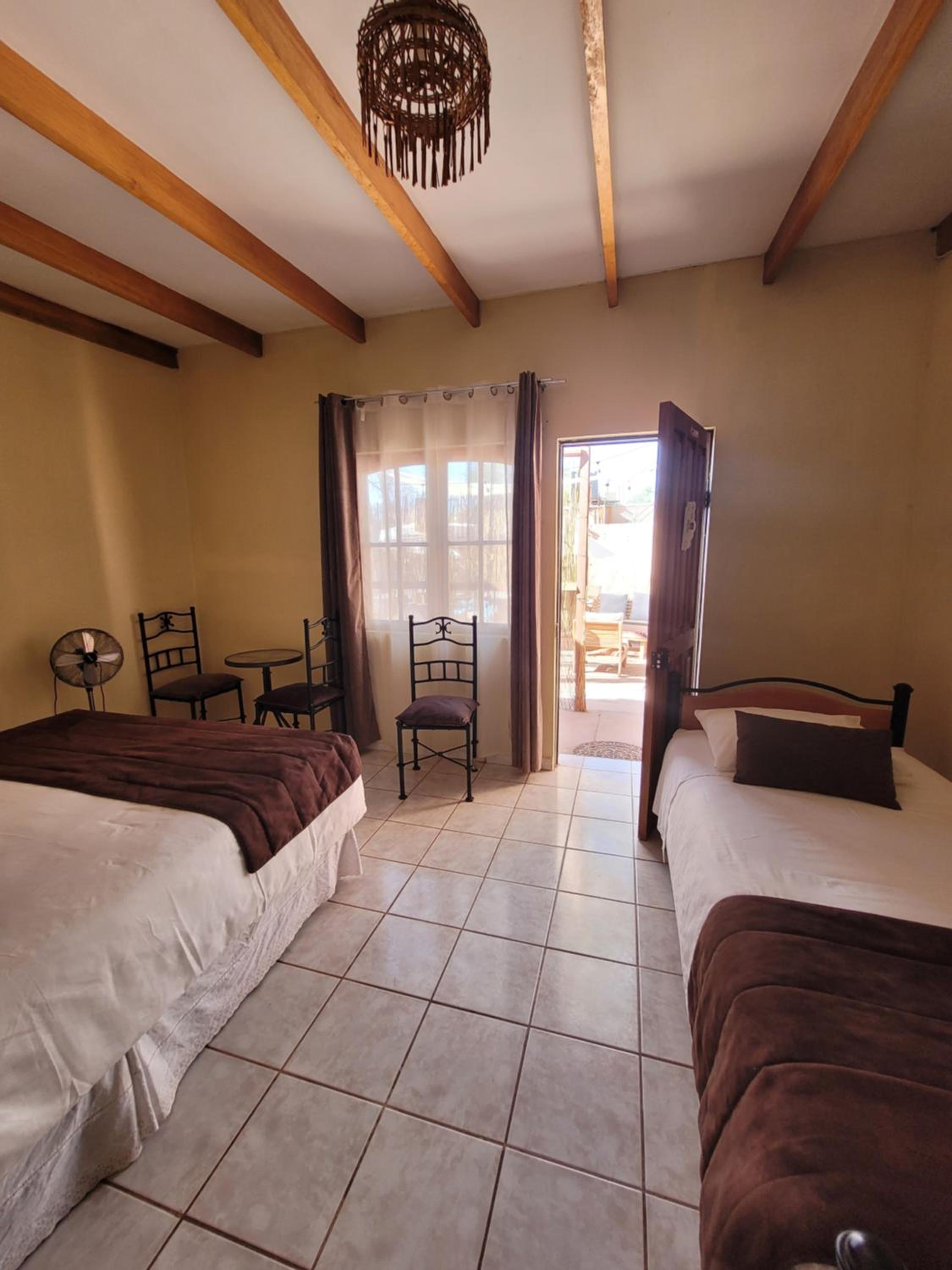 Quadruple Room with Private Bathroom photo 3