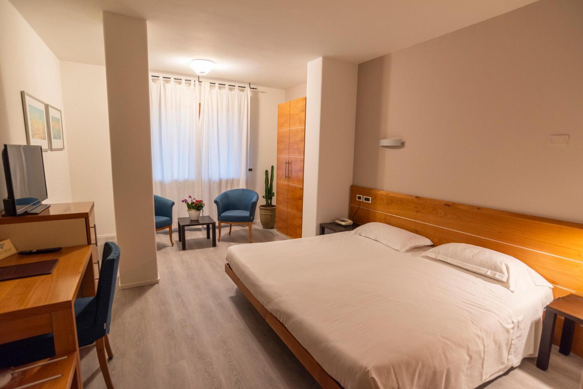 Double Room photo 2