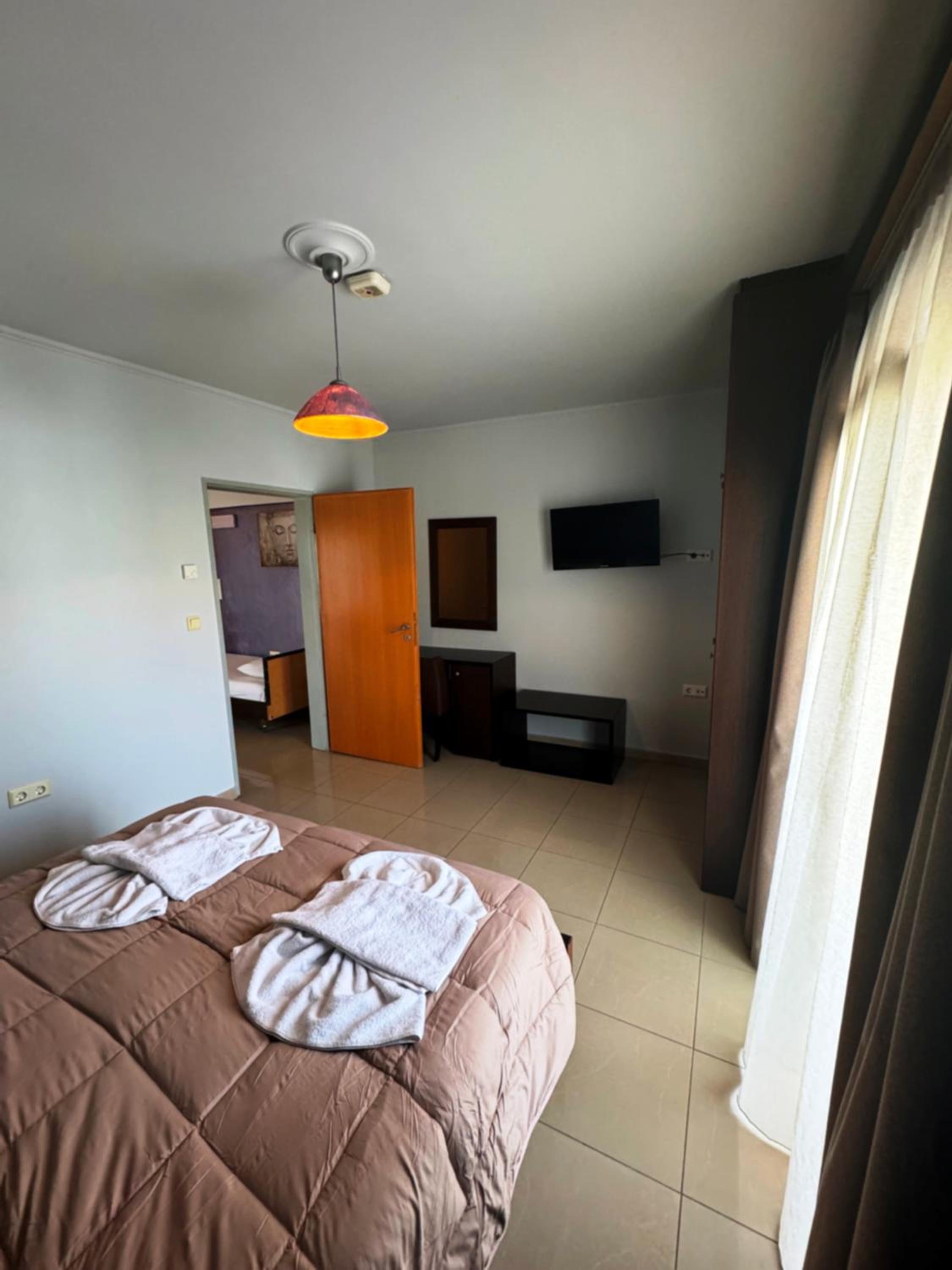 One-Bedroom Apartment (3 Adults) photo 1