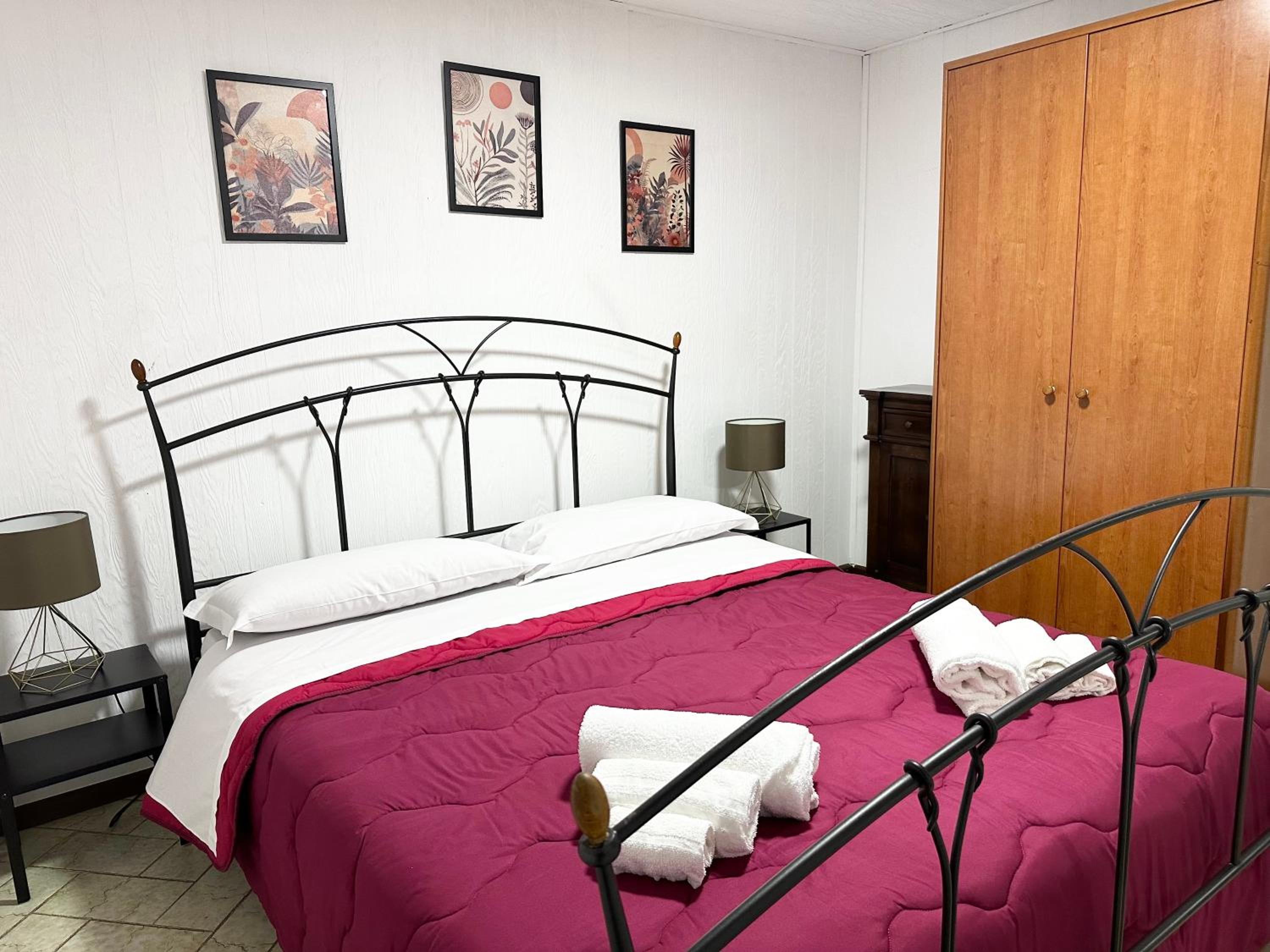 One-Bedroom Apartment photo 3