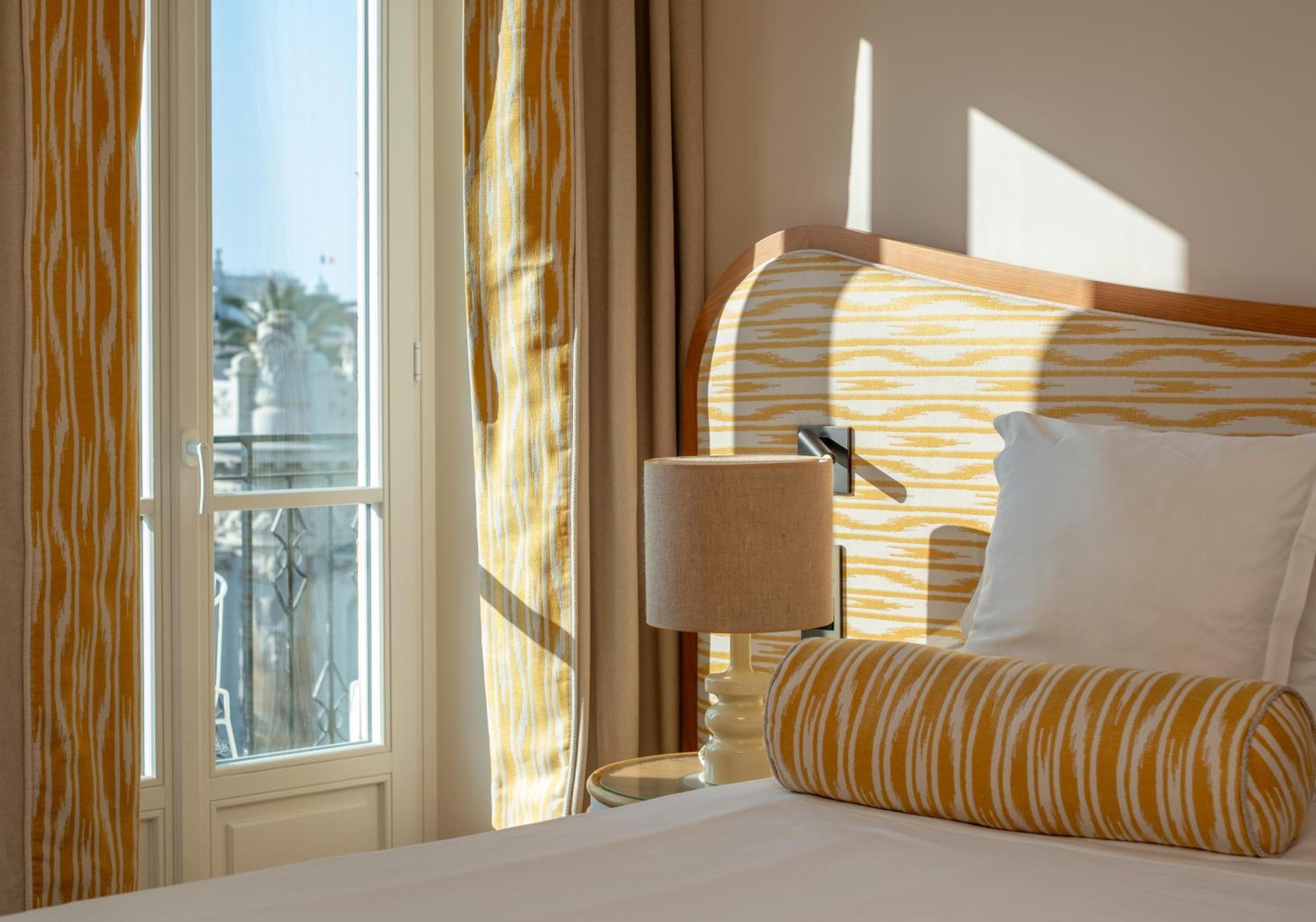 Superior Double or Twin Room thumbnail 5