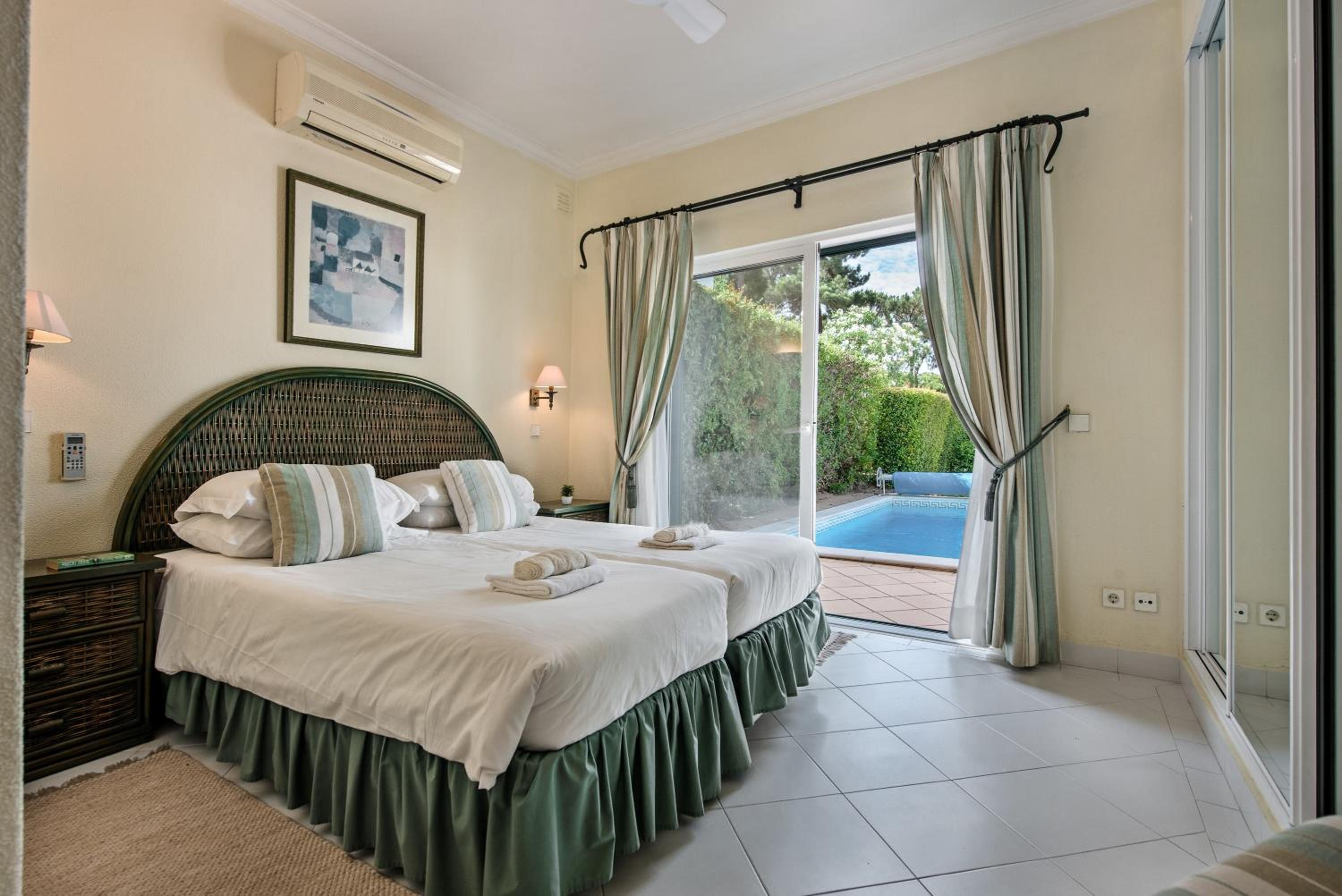 Villa with Garden View