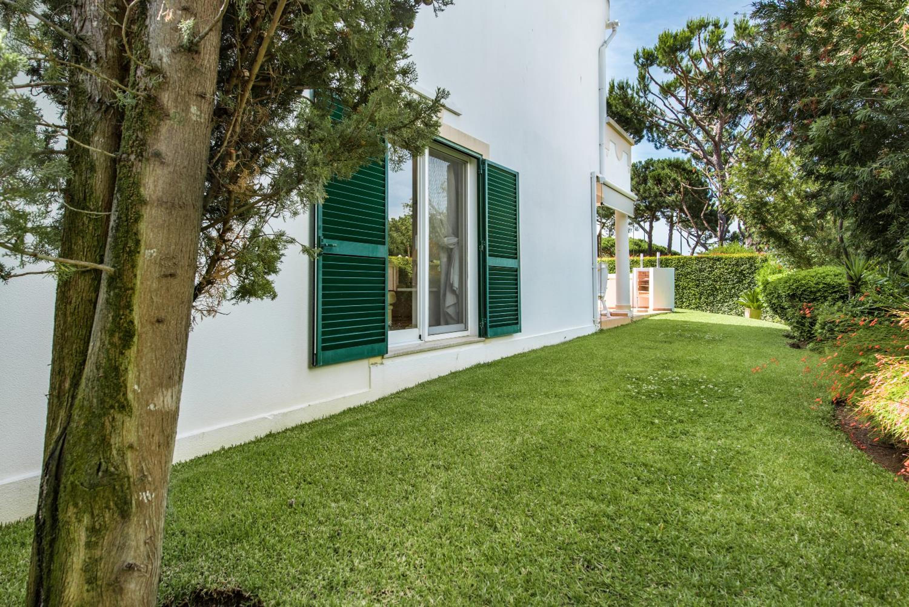 Villa with Garden View photo 3