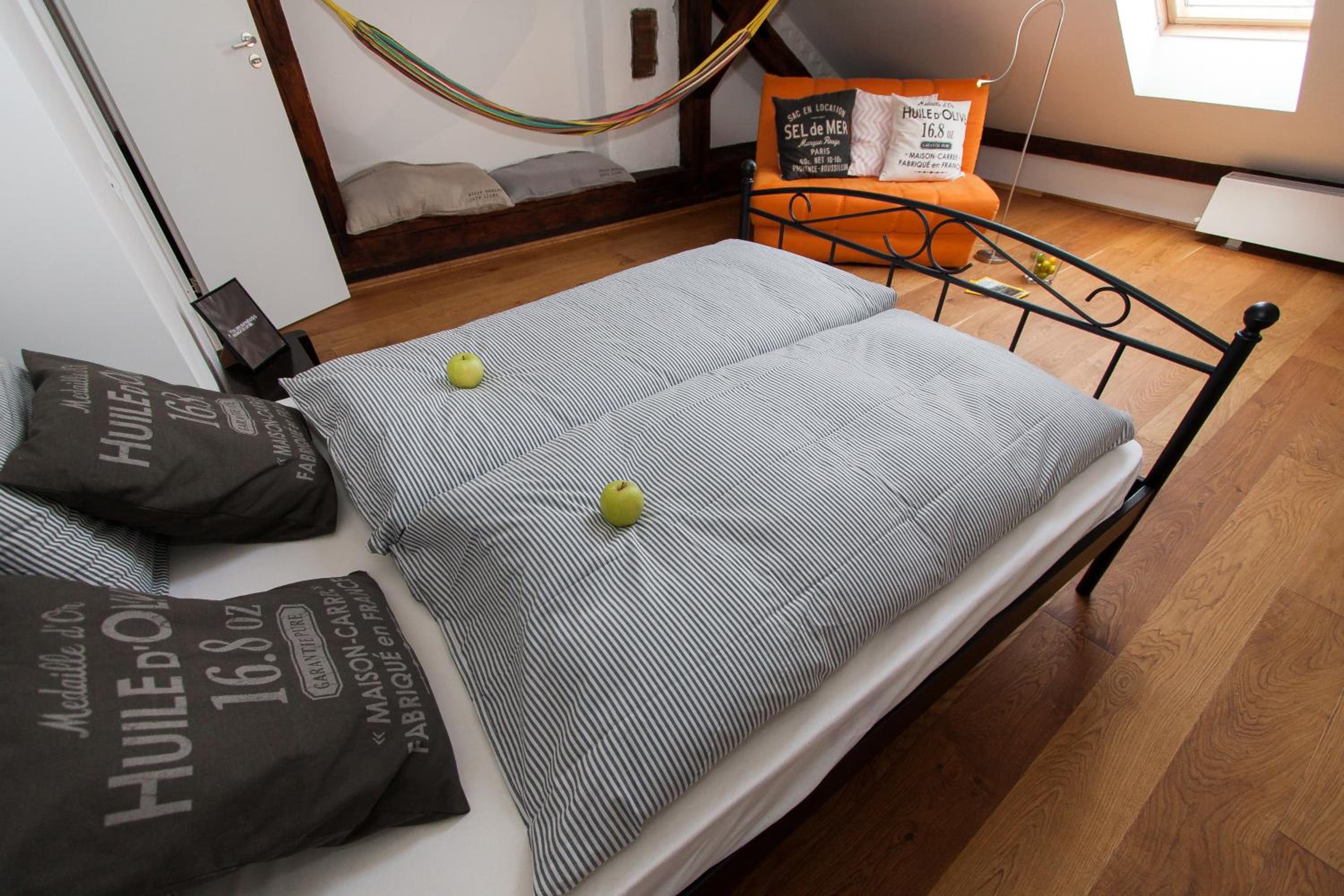 Double Room - Attic - Photo 29