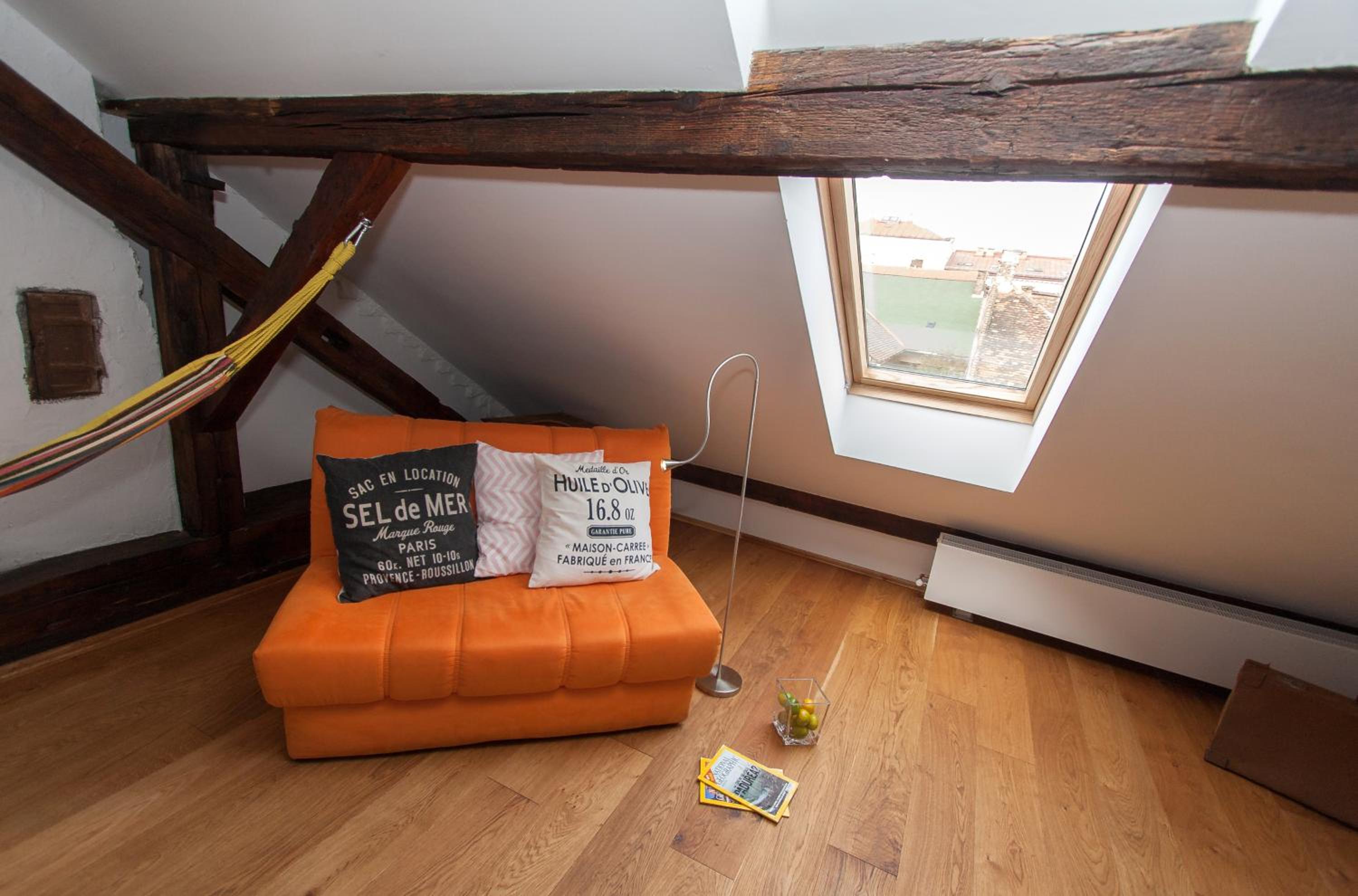 Double Room - Attic - Photo 22