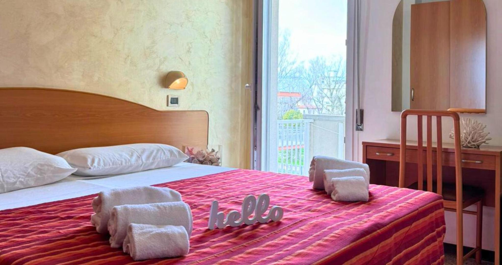 Standard Double or Twin Room - Photo 1