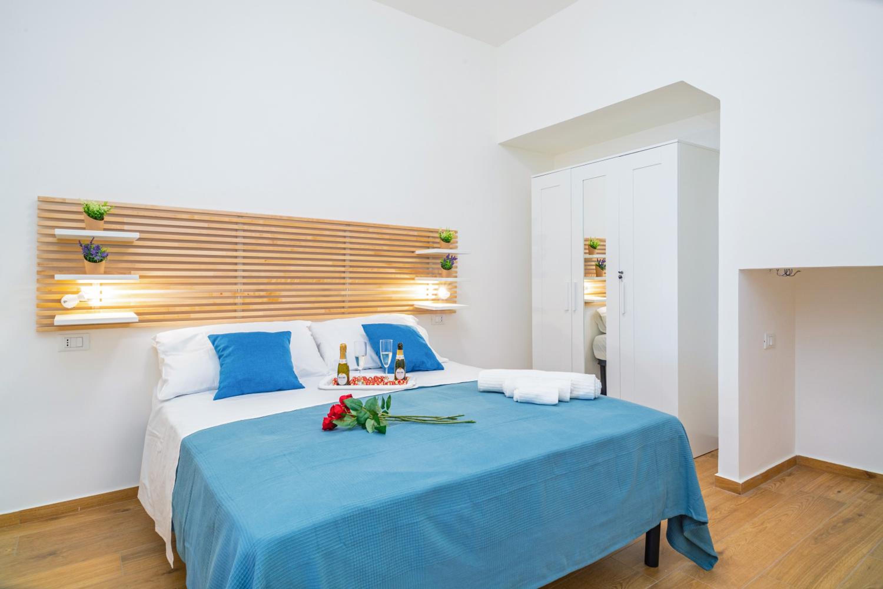 Two-Bedroom Deluxe Apartment with Ocean View photo 1