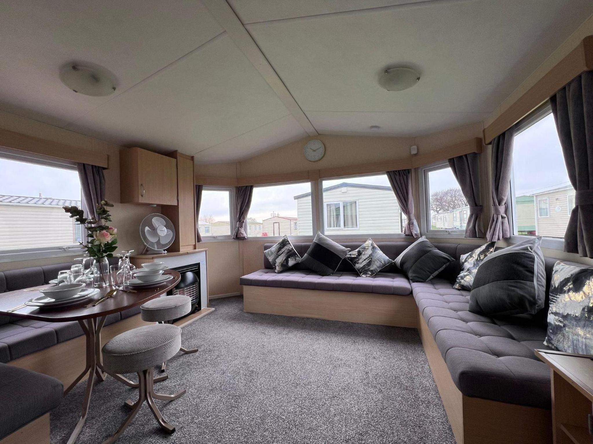 Mobile Home photo 1