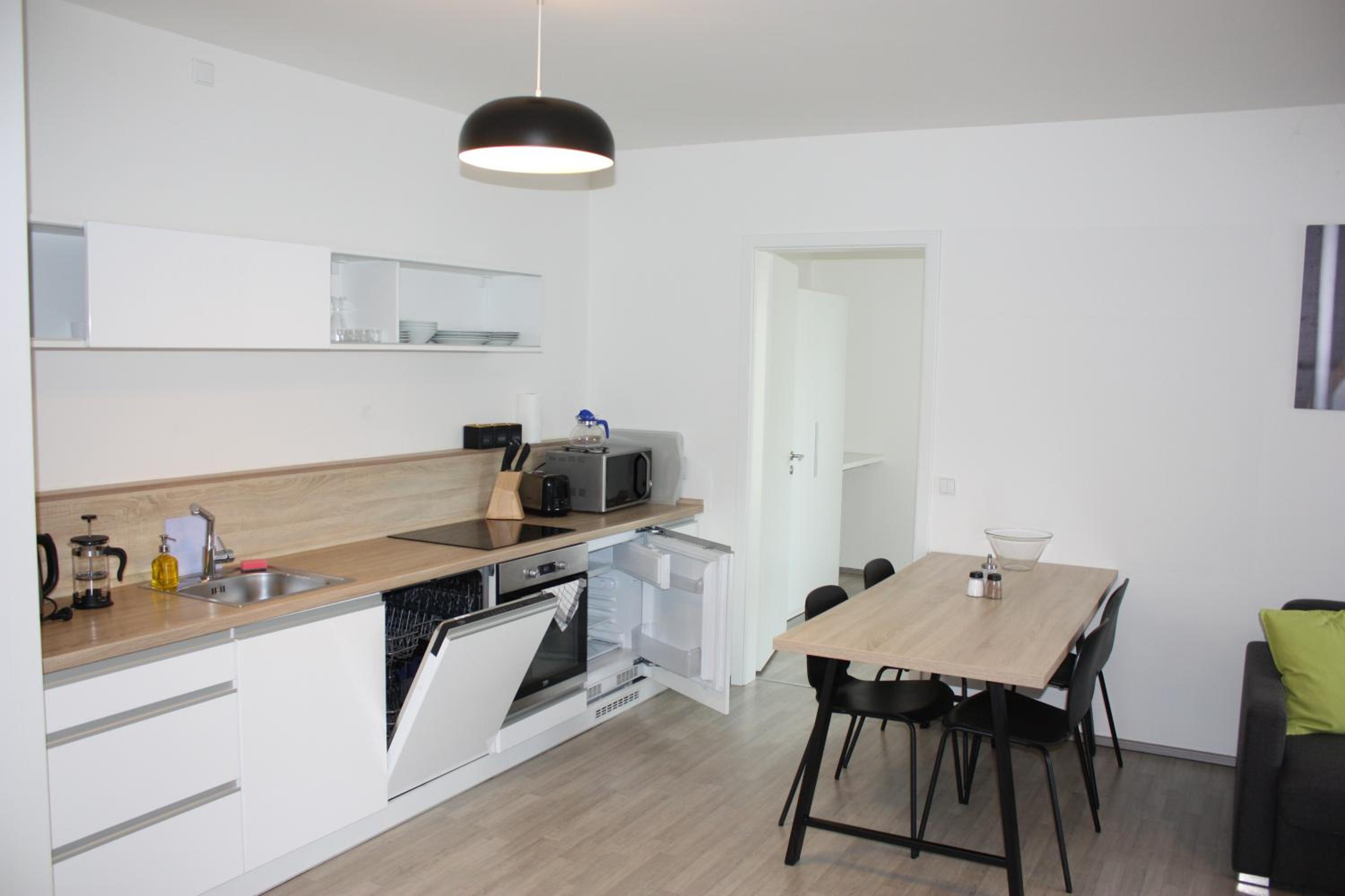 Economy One-Bedroom Apartment - Ground Floor photo 2
