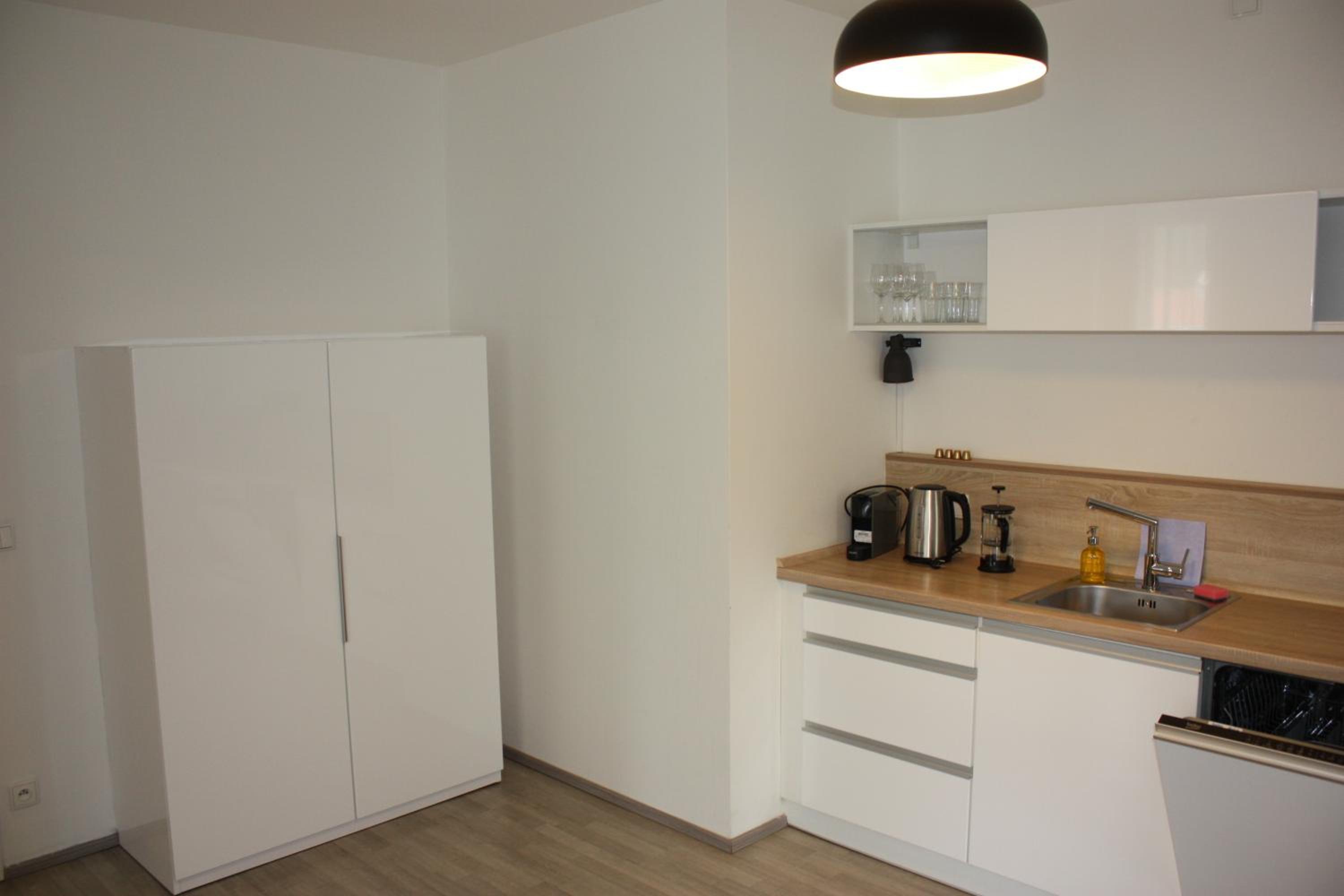 Economy One-Bedroom Apartment - Ground Floor photo 3