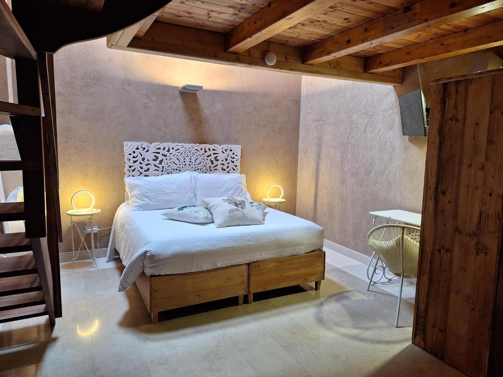 Superior Triple Room - Photo 9