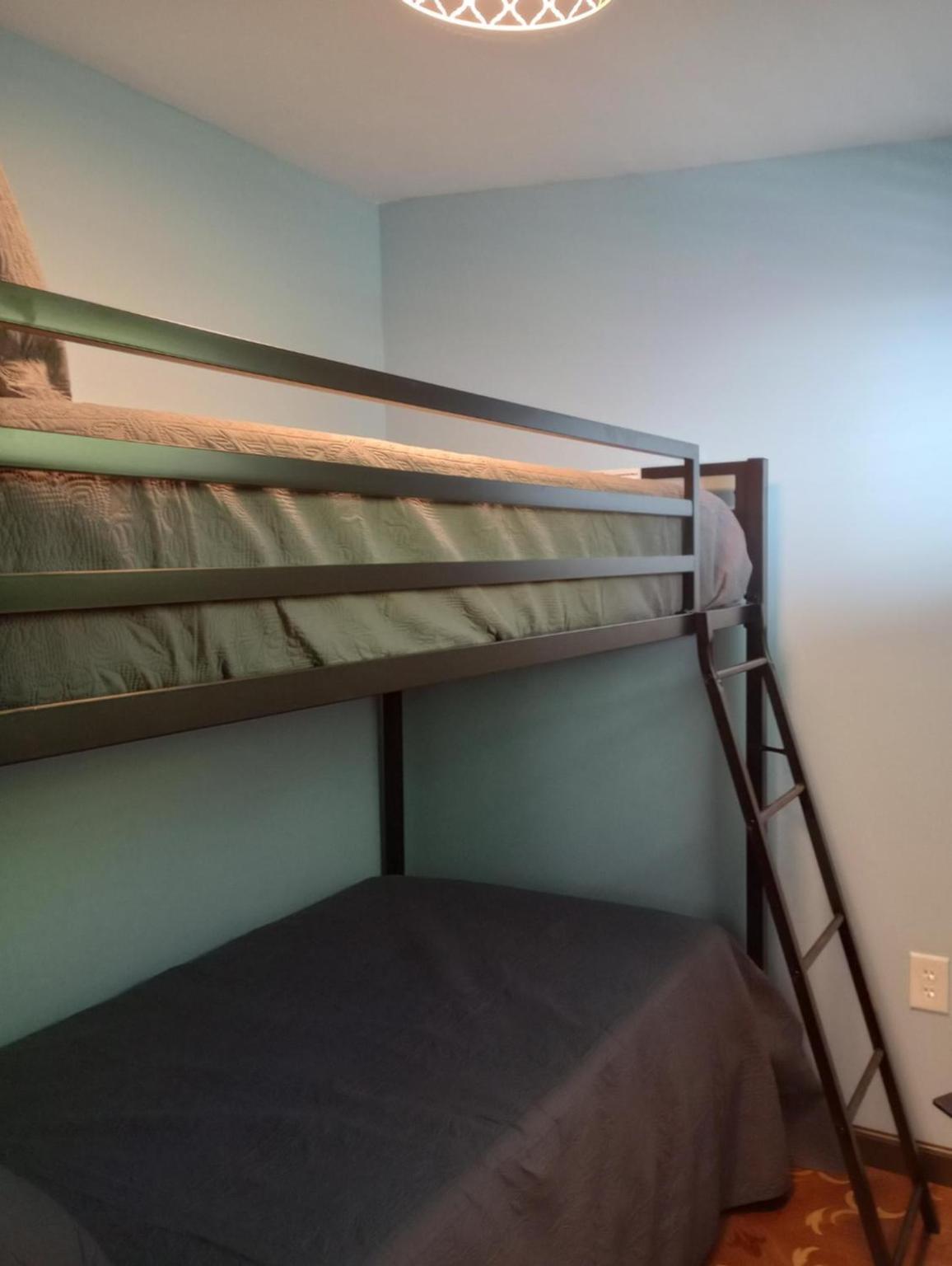 Family Double Room - Photo 10