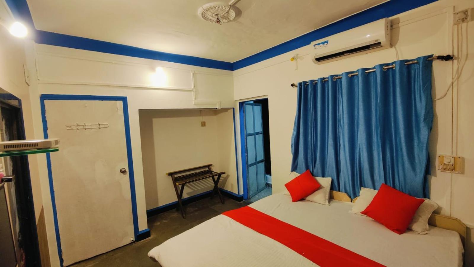 Double Room - Photo 13