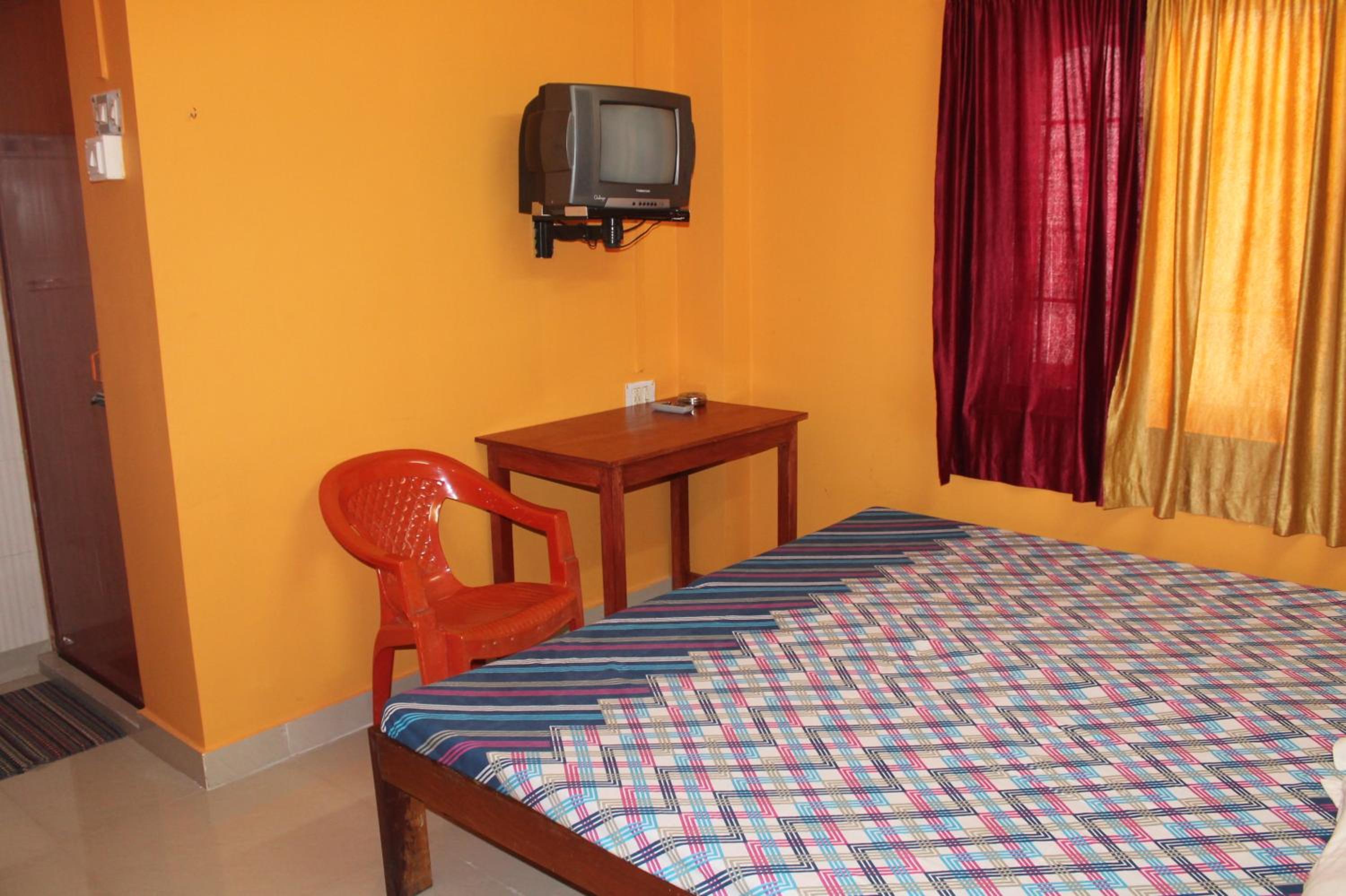 Standard Double Room With Fan photo 3