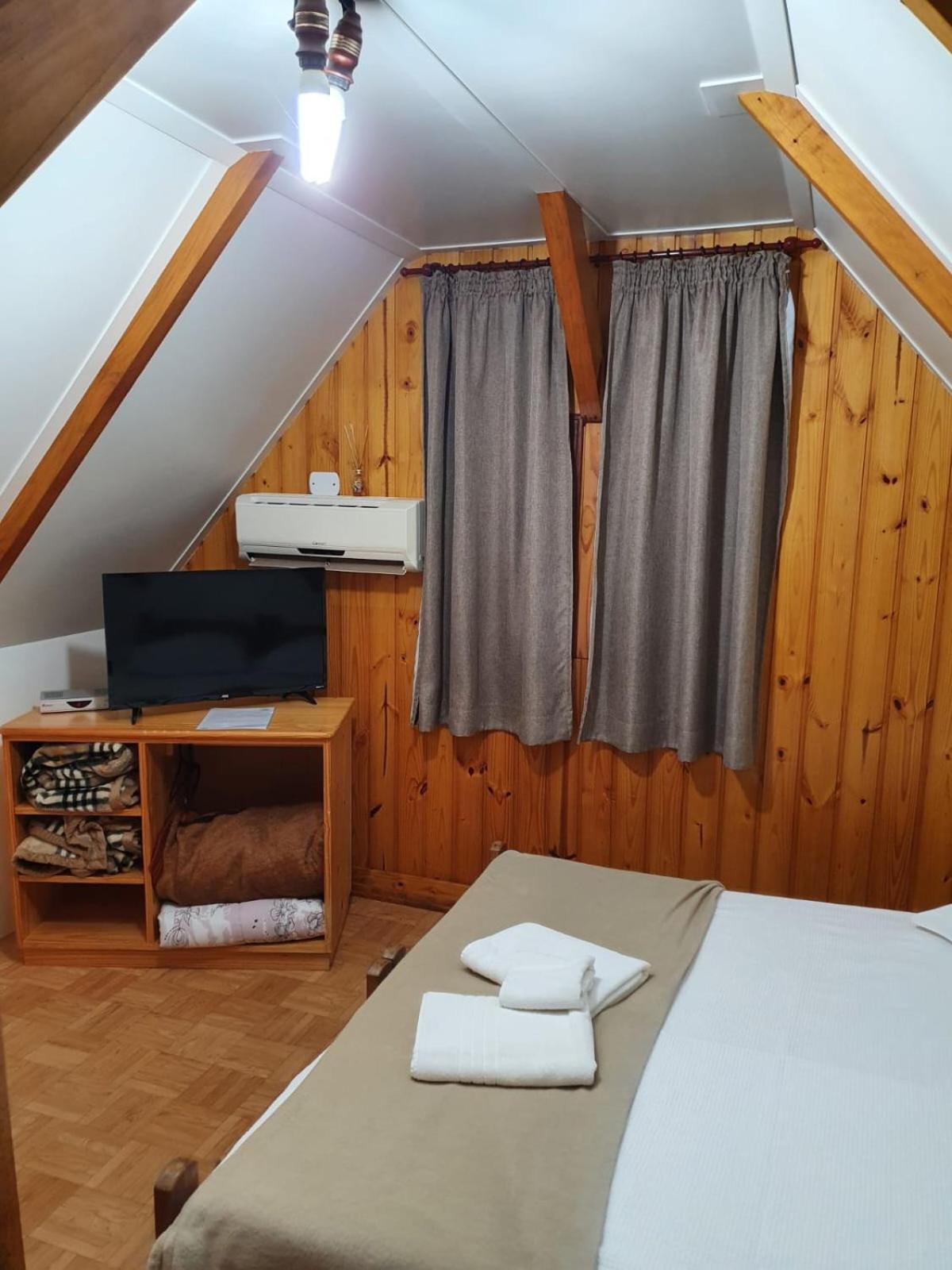 One-Bedroom Chalet