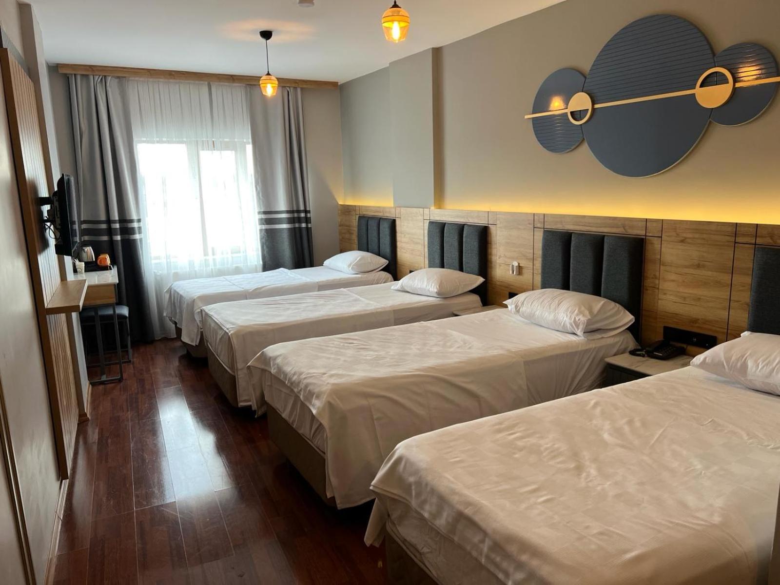 Standard Triple Room photo 3