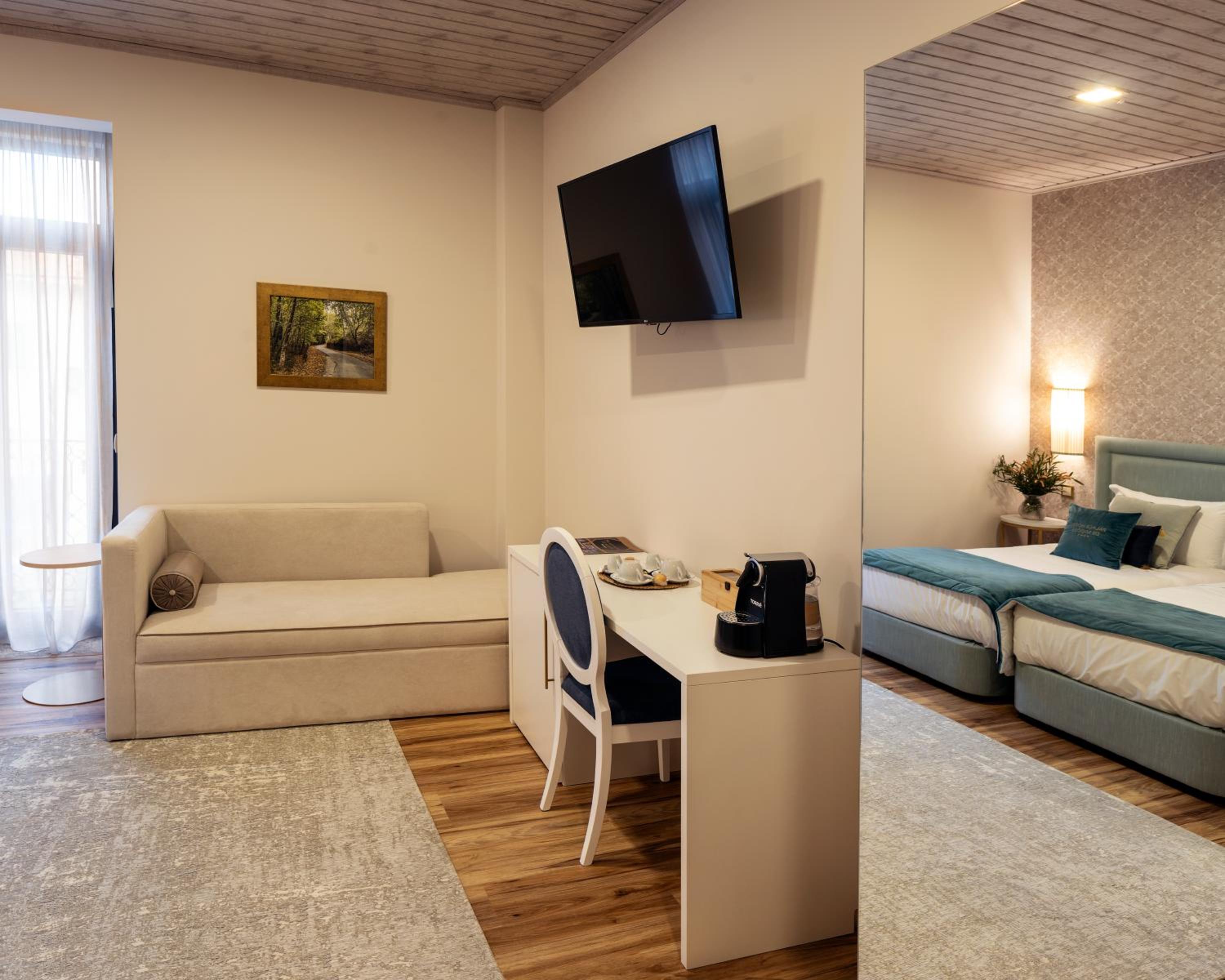Twin Room with Balcony photo 1