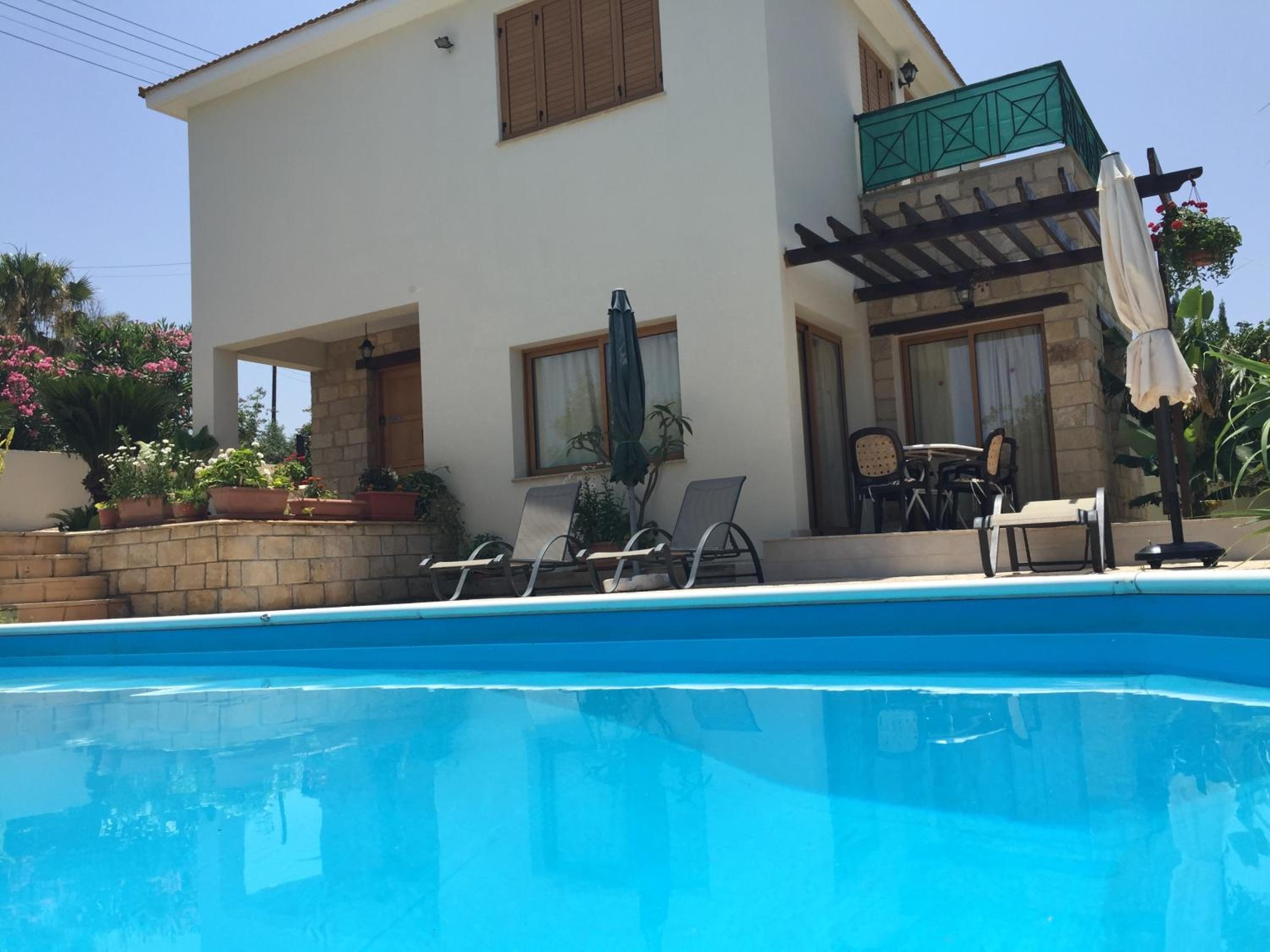 Three-Bedroom Villa with Private Pool photo 3