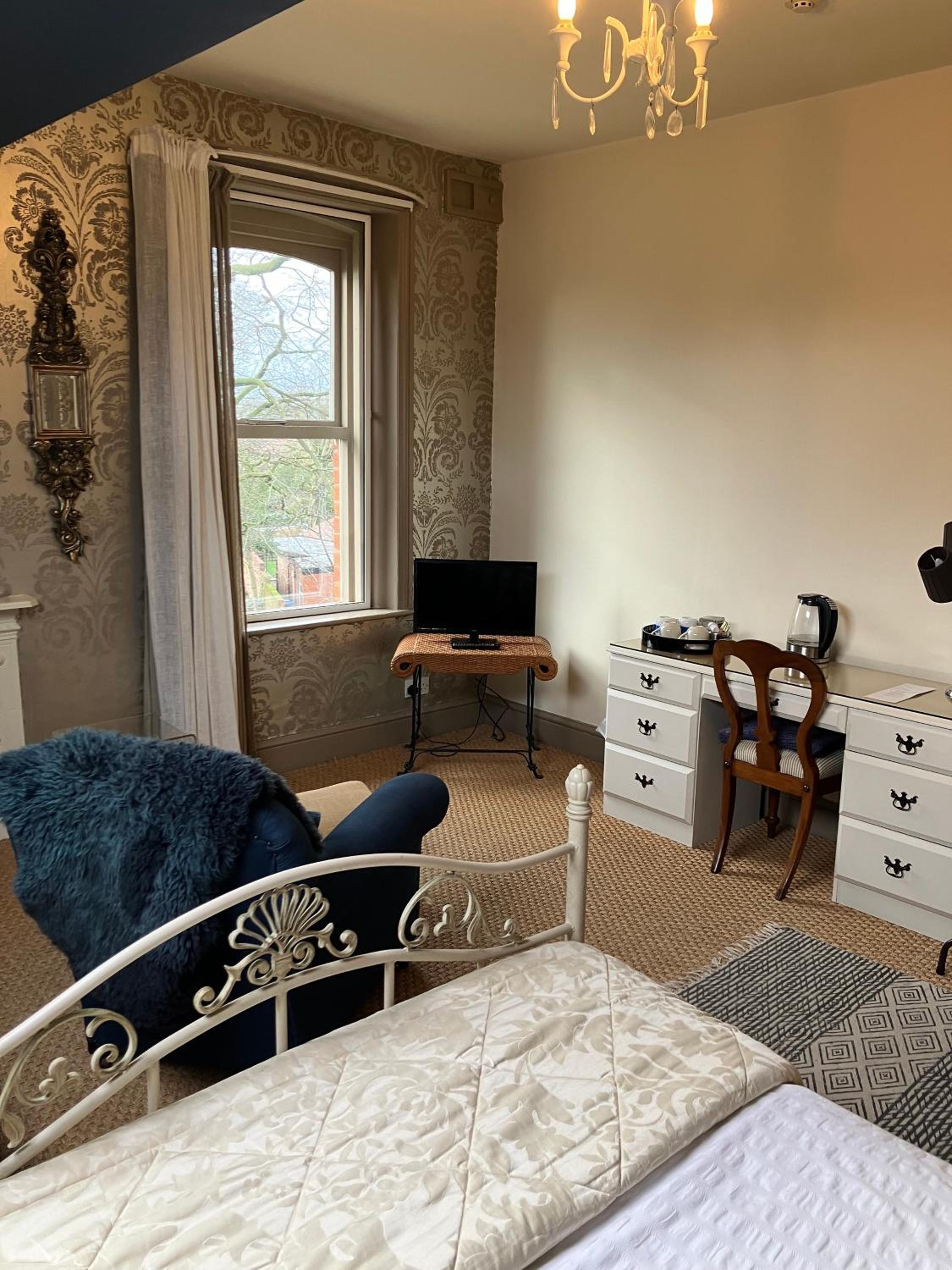 Double Room - Photo 4