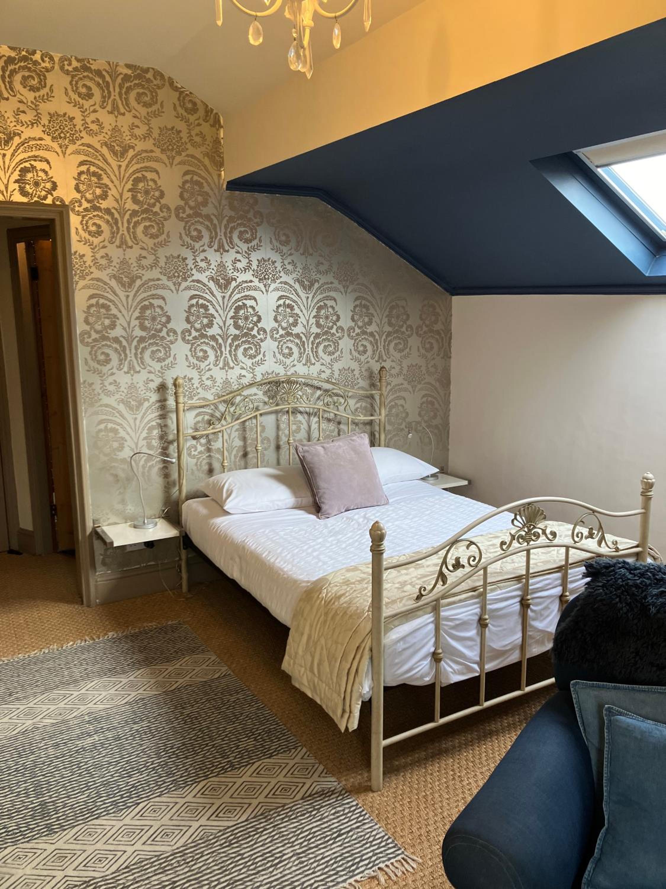 Deluxe Double Room - Photo 5