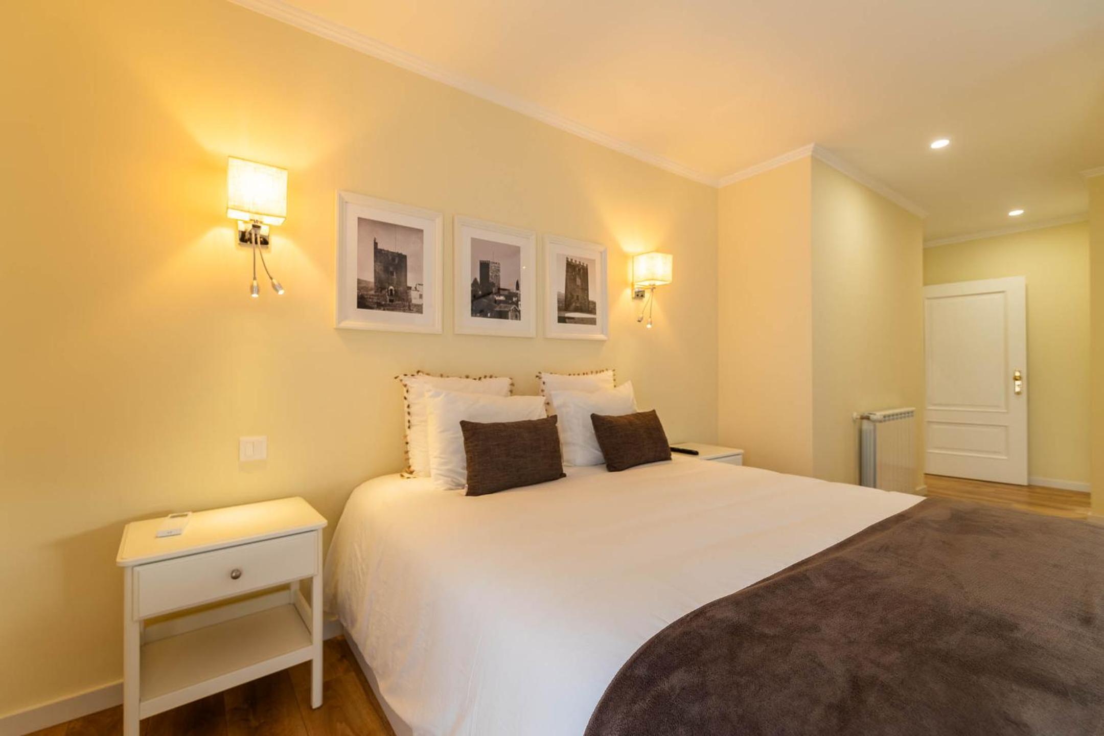 Four-Bedroom House photo 3