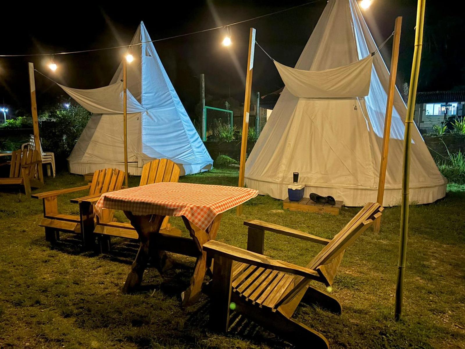 Tent - Photo 2
