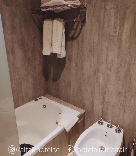 Deluxe Queen Room photo 3