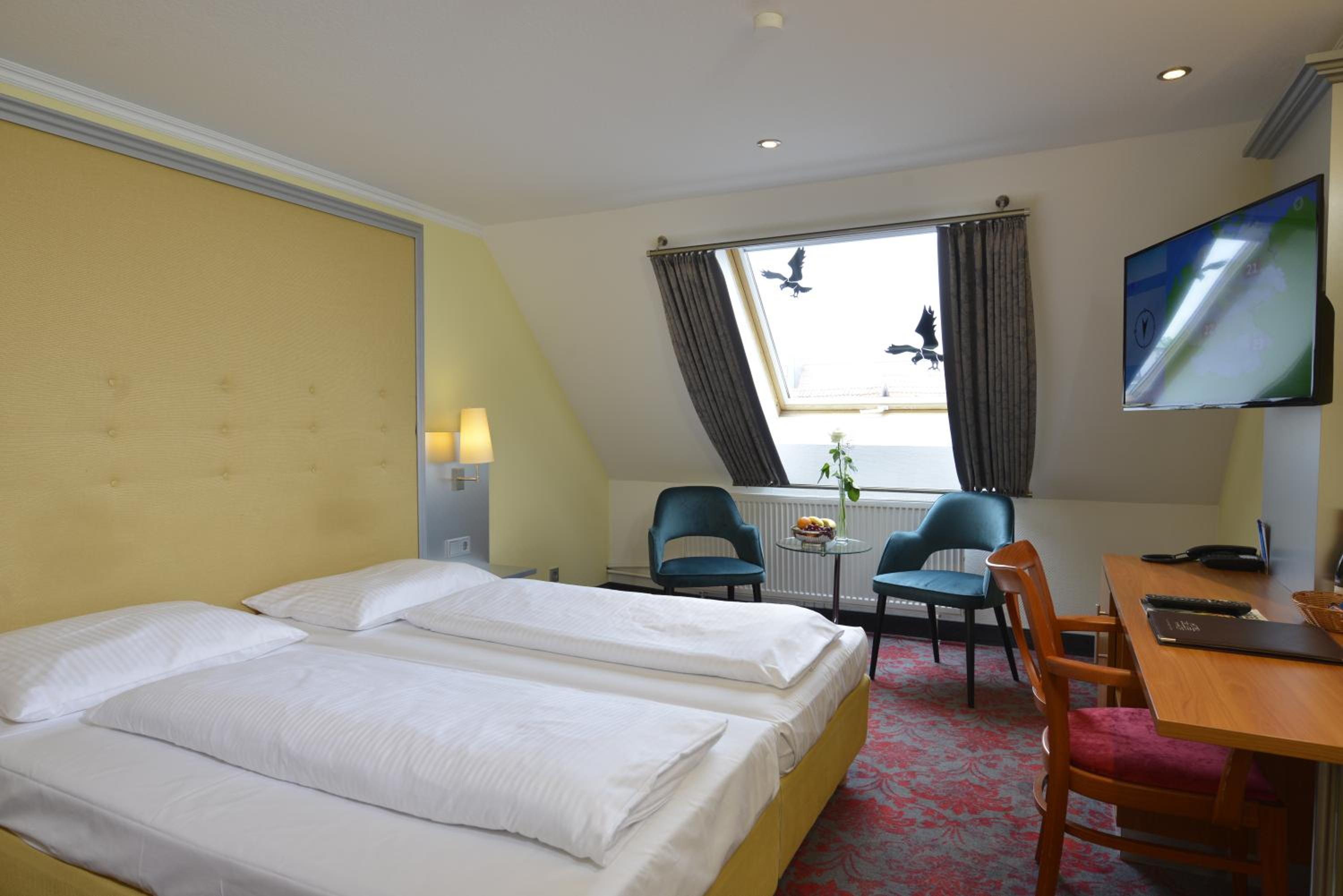 Standard Double Room - Photo 3