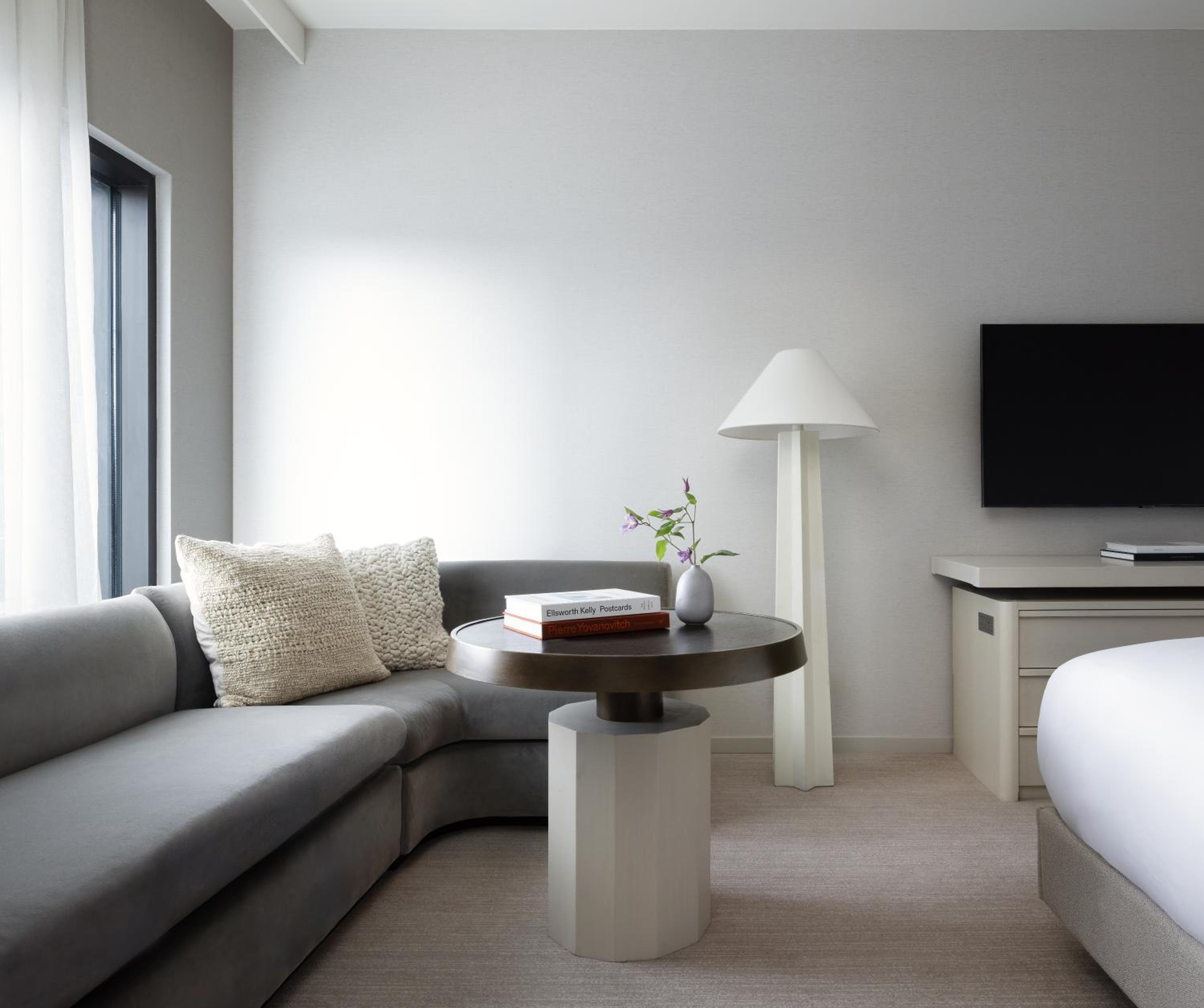 Essential Room  - Photo 8