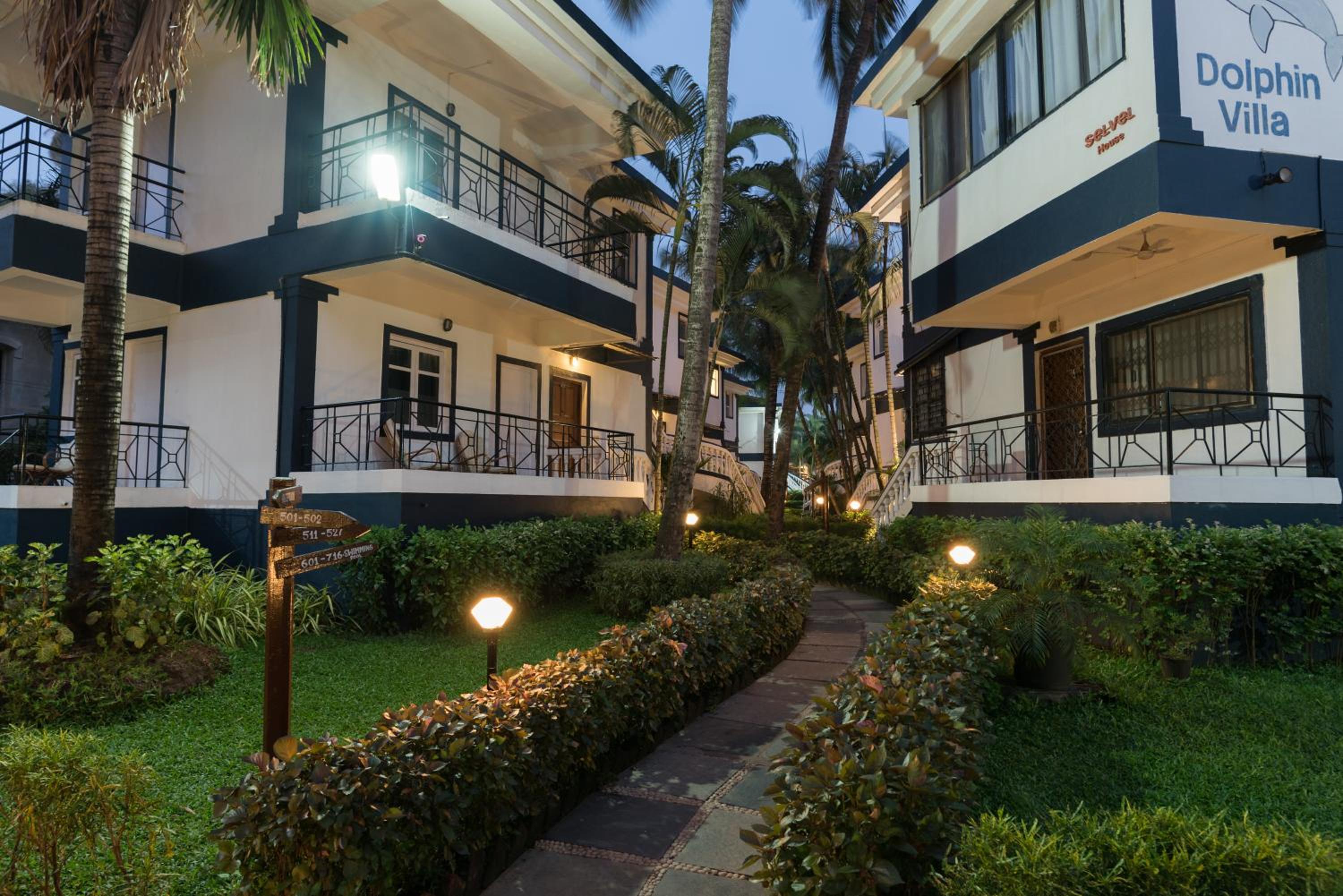 Two-Bedroom Apartment with Garden View photo 3