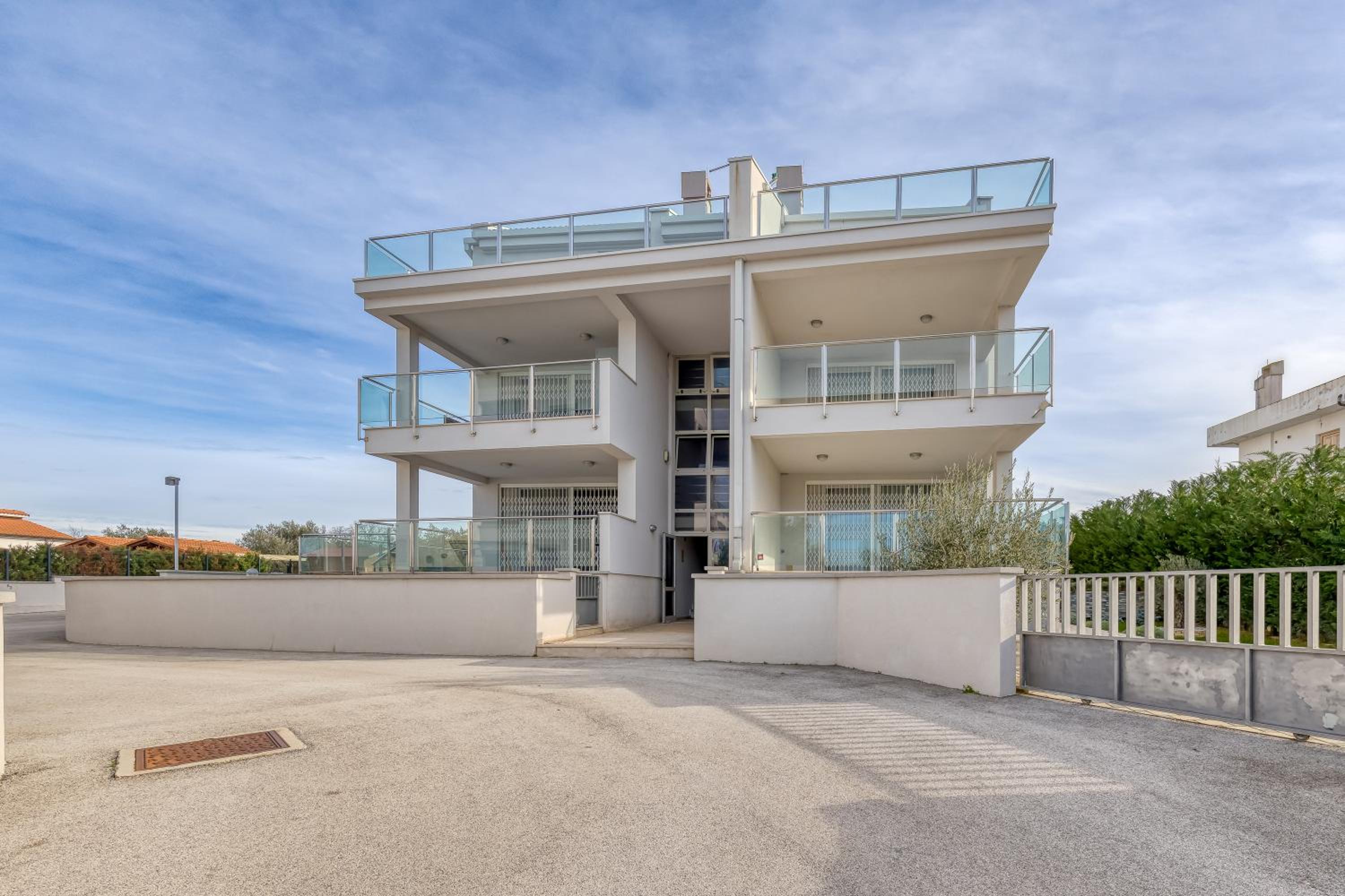 Penthouse Apartment photo 3