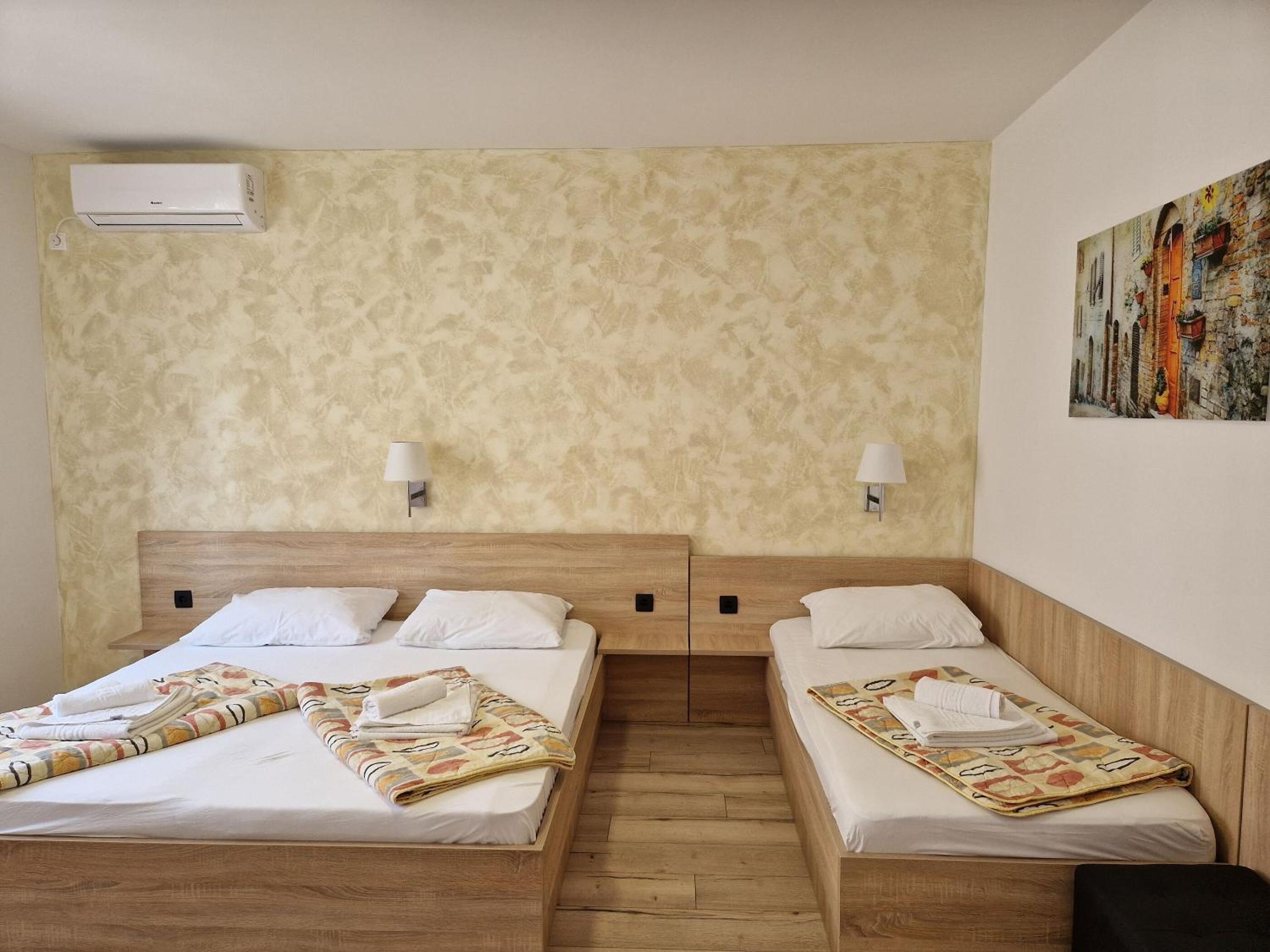 Triple Room - First Floor photo 2