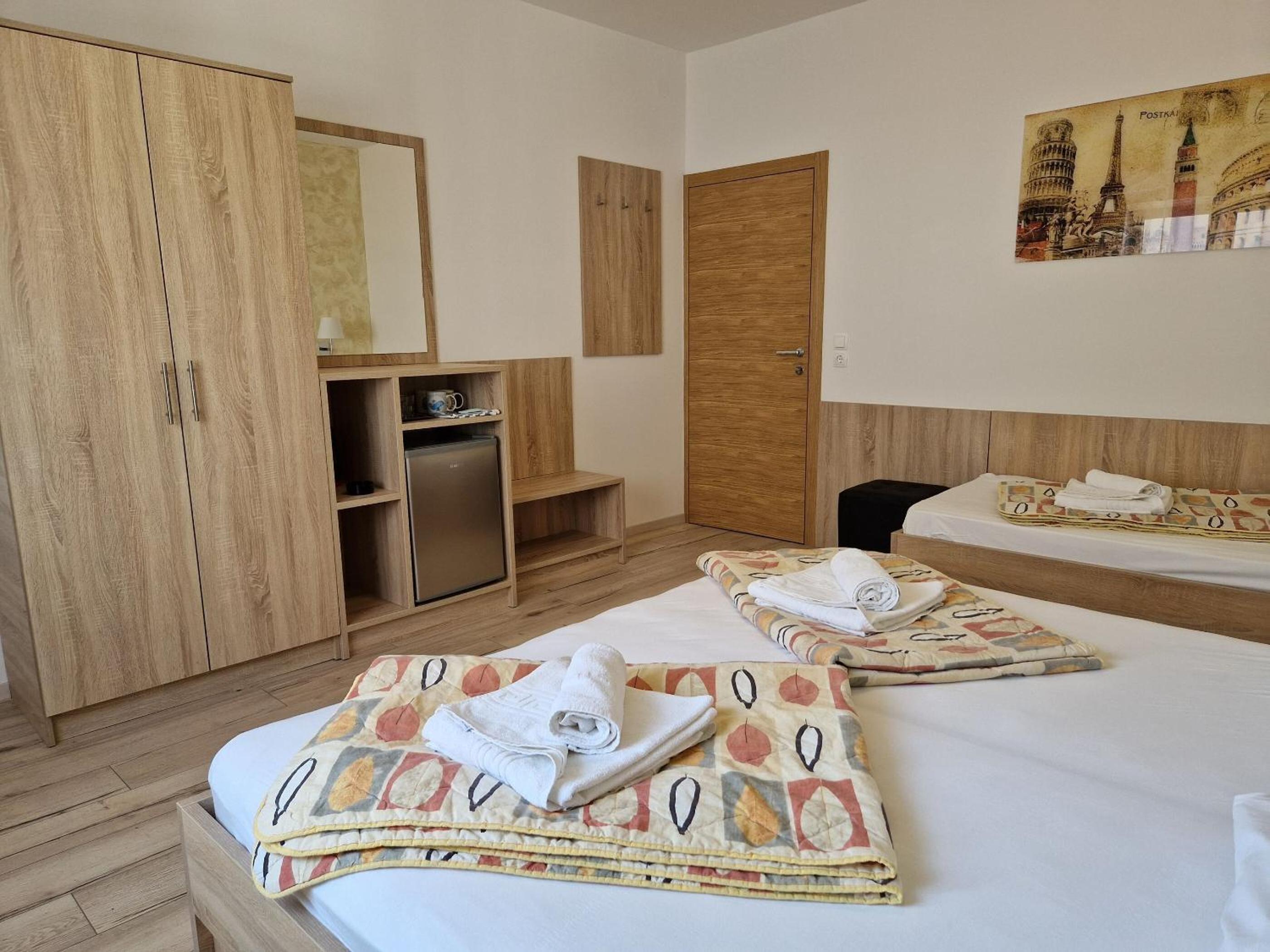 Triple Room with Garden View photo 2