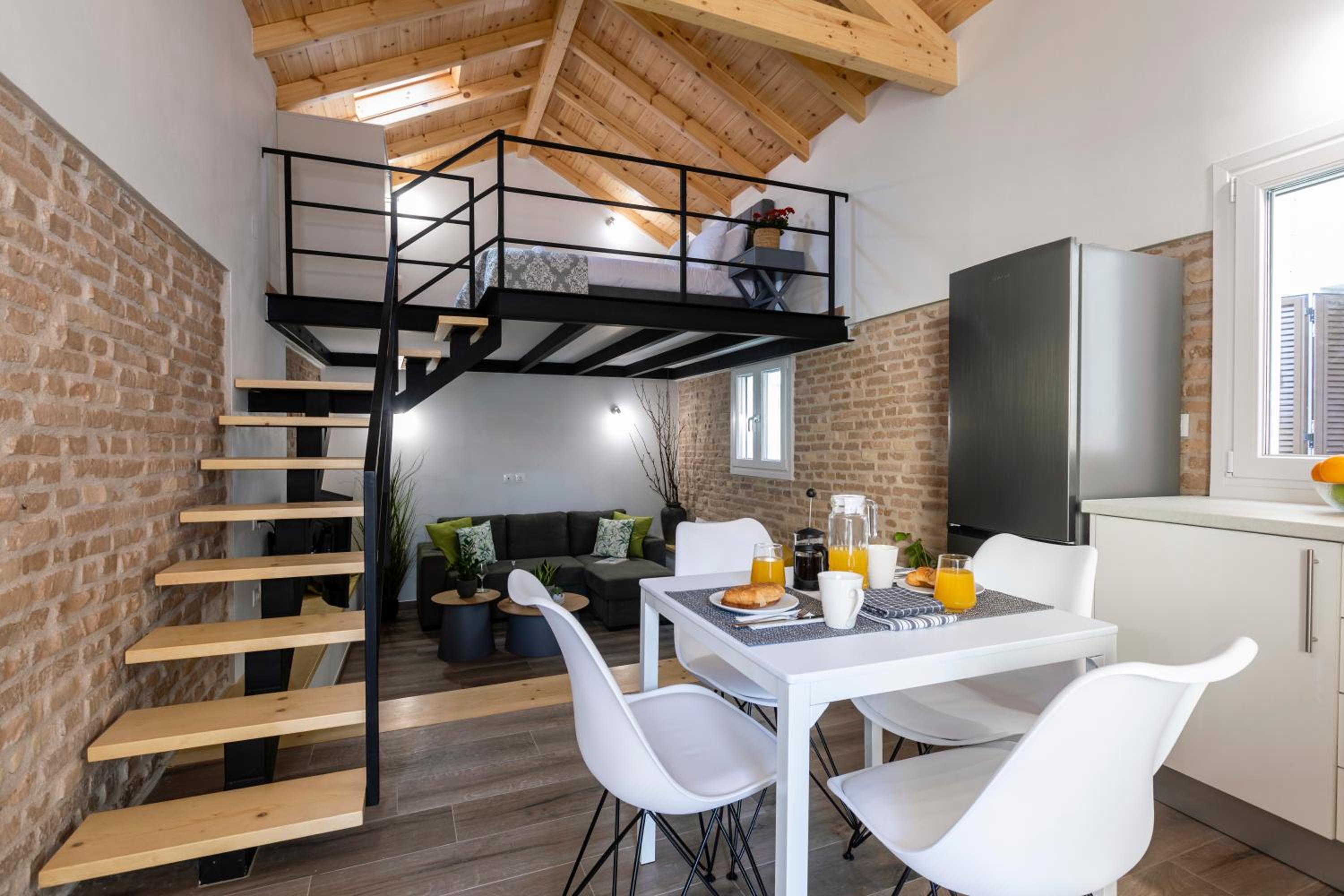 Studio Apartment photo 2